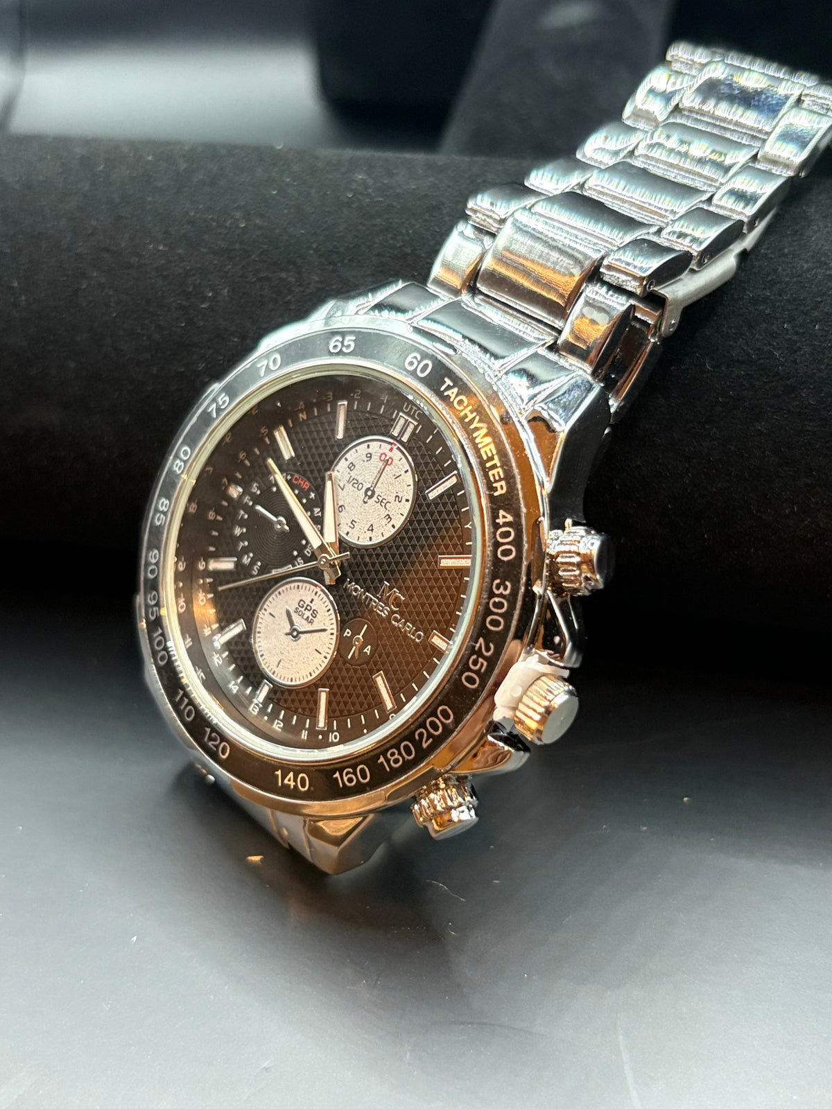 Men's Montres Carlo Silver-Tone & Charcoal Waffle Dial Tachymeter Chronograph Watch