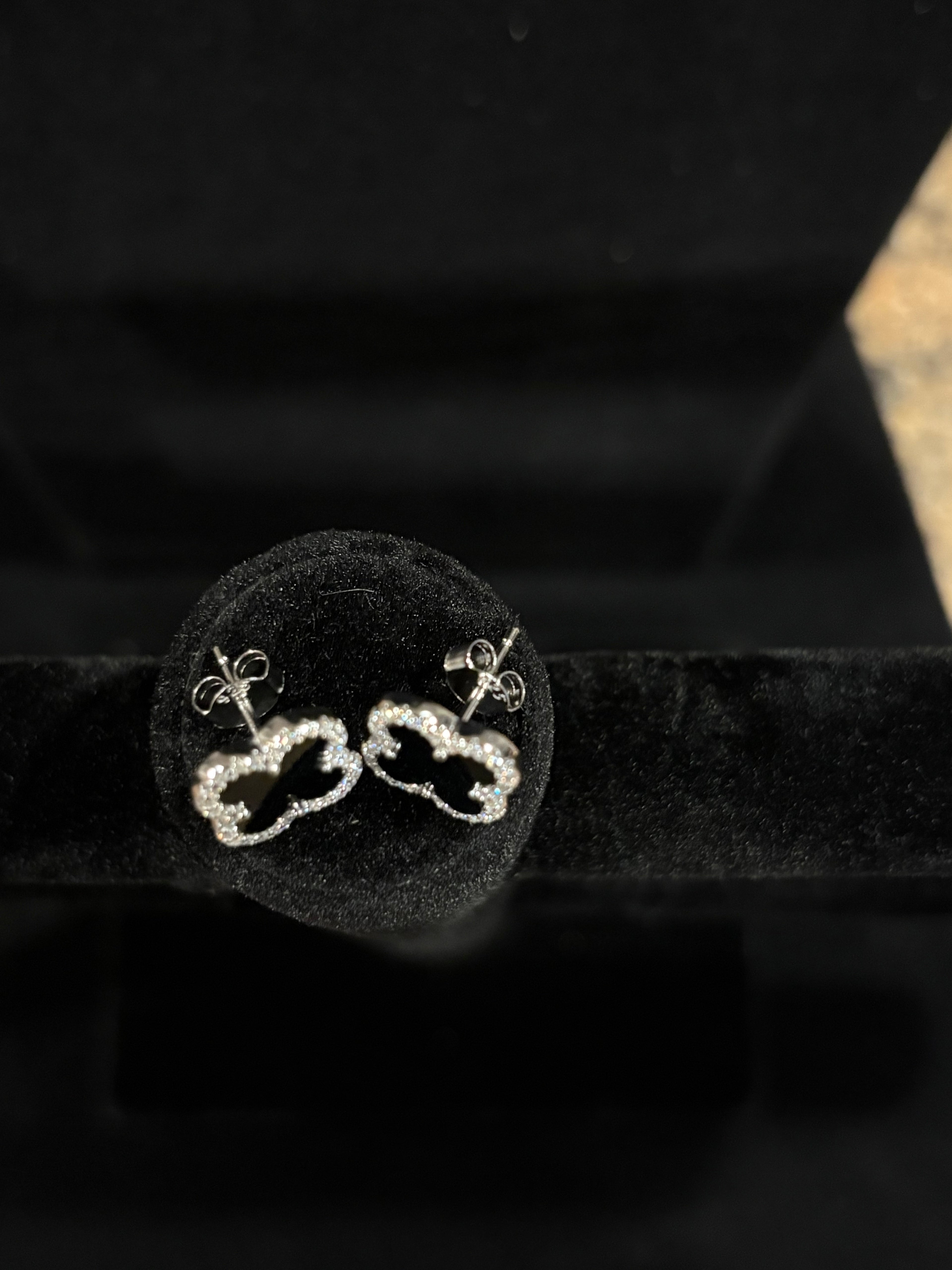 Elegant Black Clover Moissanite Stud Earrings (0.27ctw)