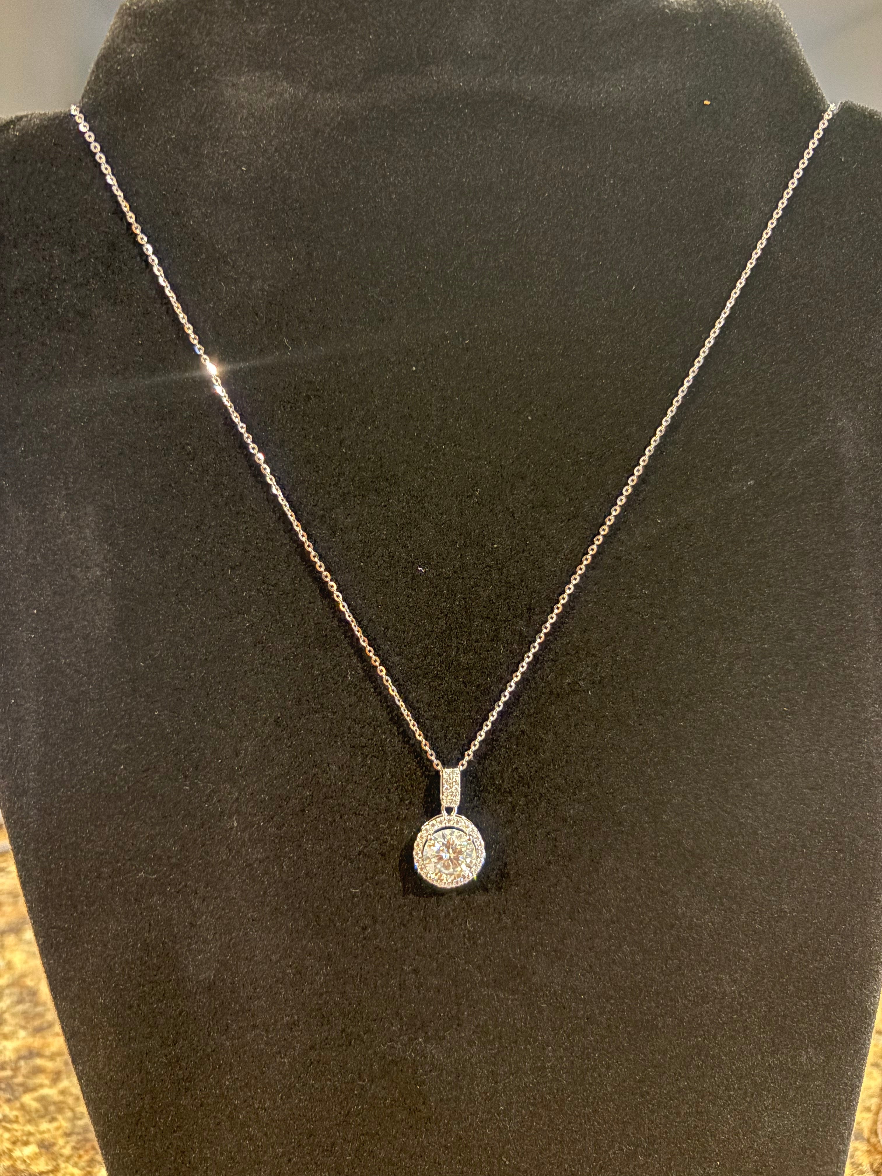 Pendant Necklace - Solid Silver Moissanite S925