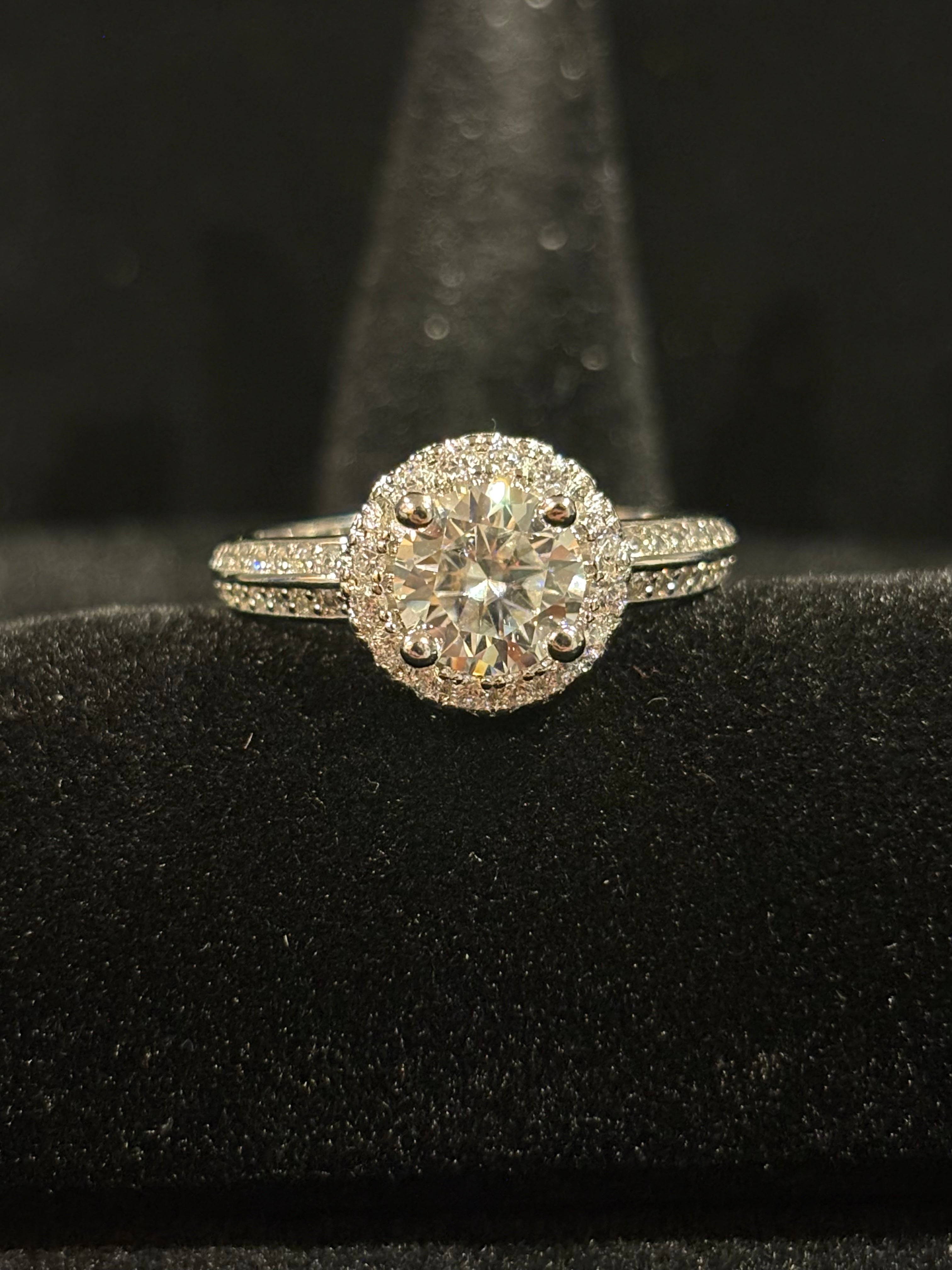 Classic Halo Moissanite Ring – 1.0 CT, Size 9