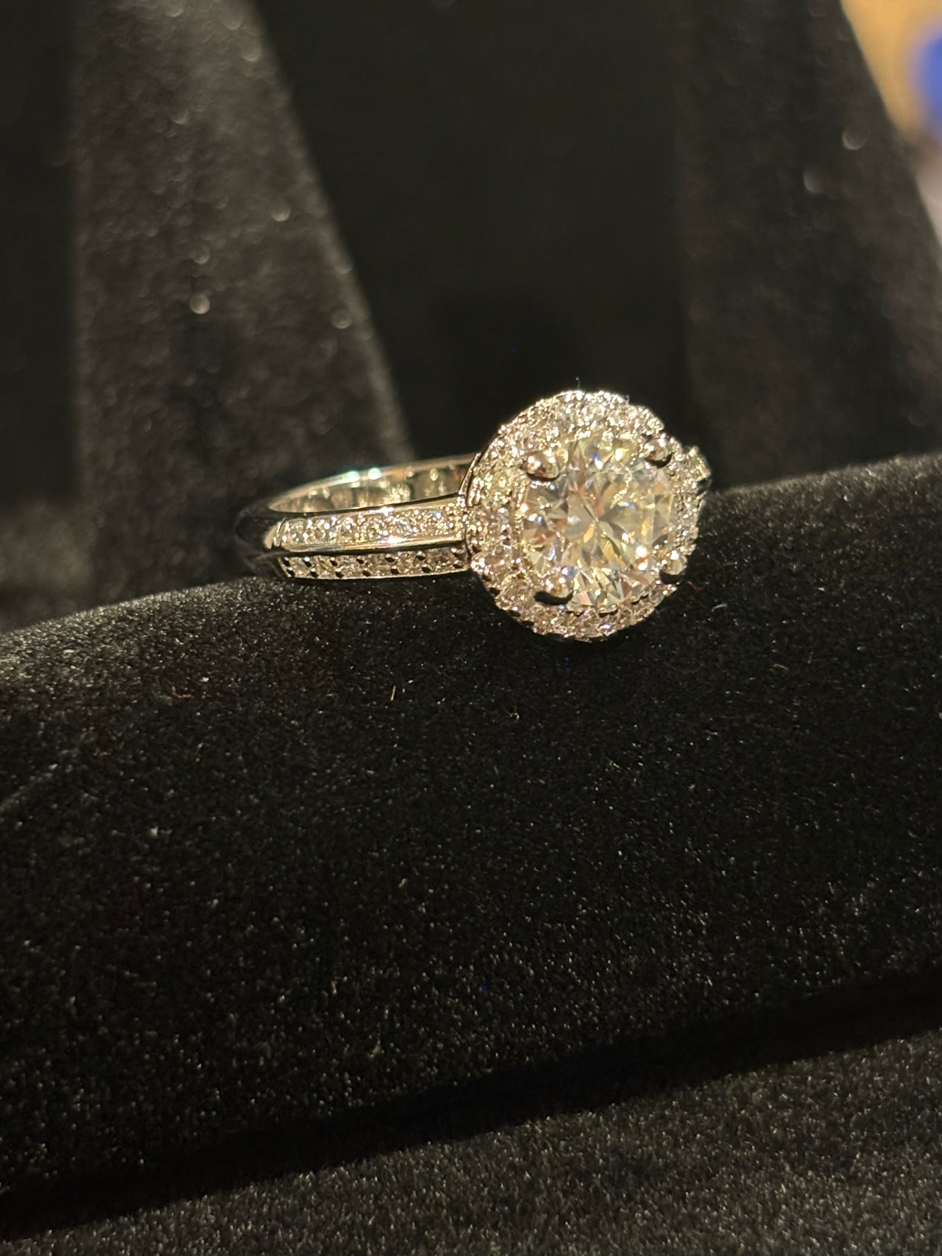 Classic Halo Moissanite Ring – 1.0 CT, Size 9