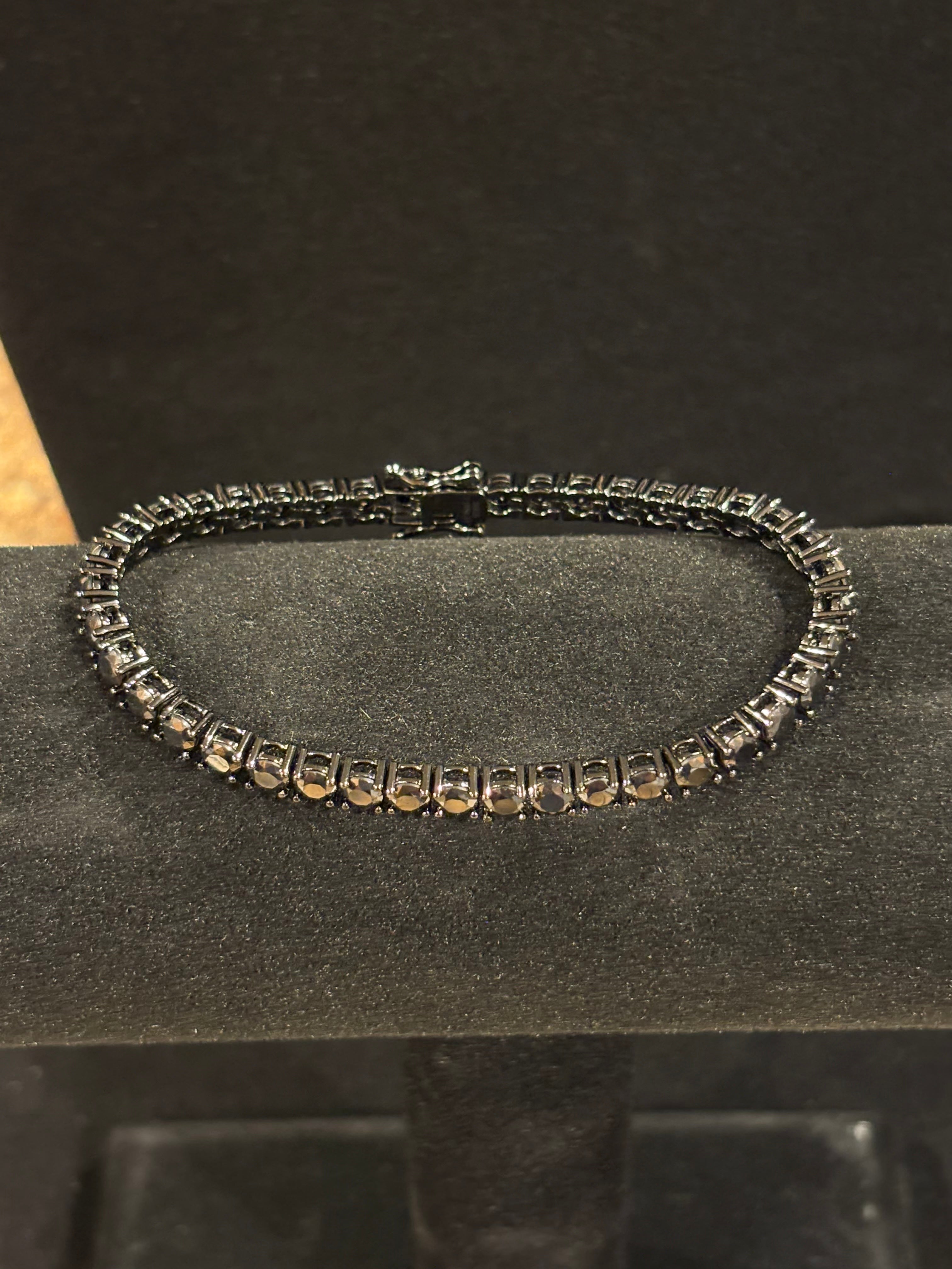 Tennis Bracelet Dark-Toned Polished Silver
