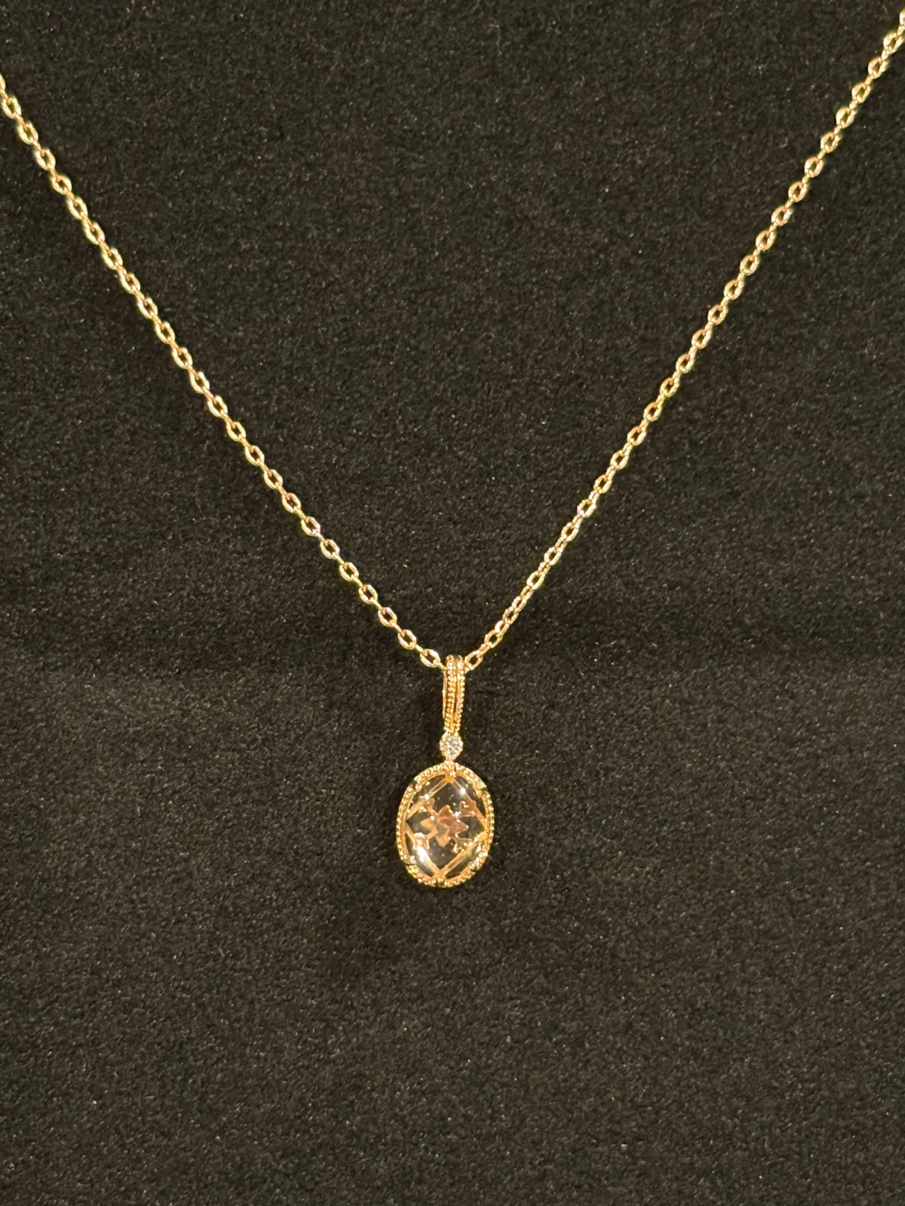 Oval Pendant Necklace