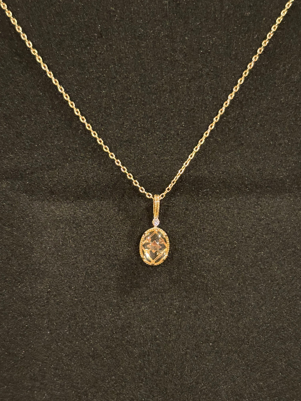 Oval Pendant Necklace