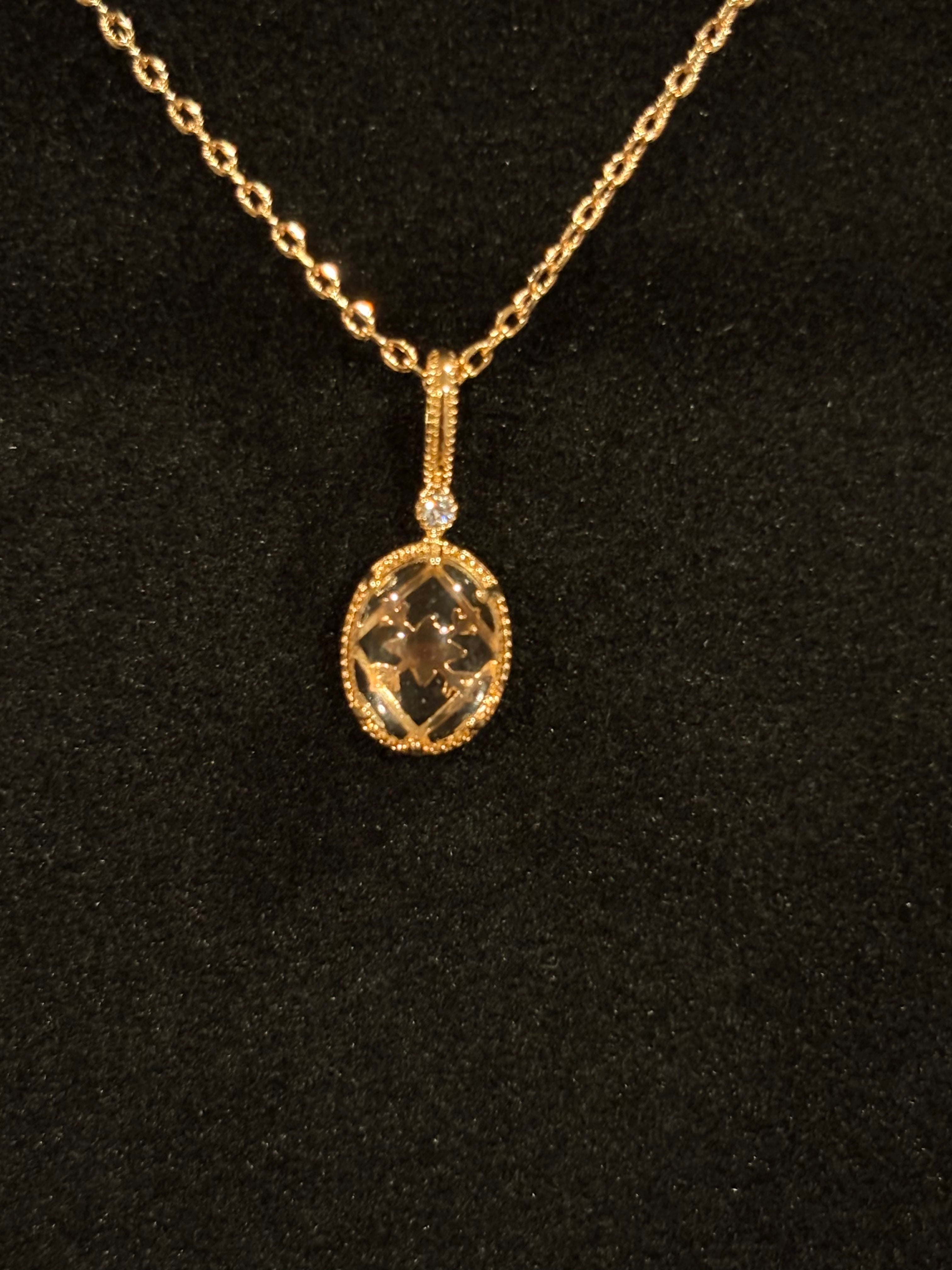 Oval Pendant Necklace