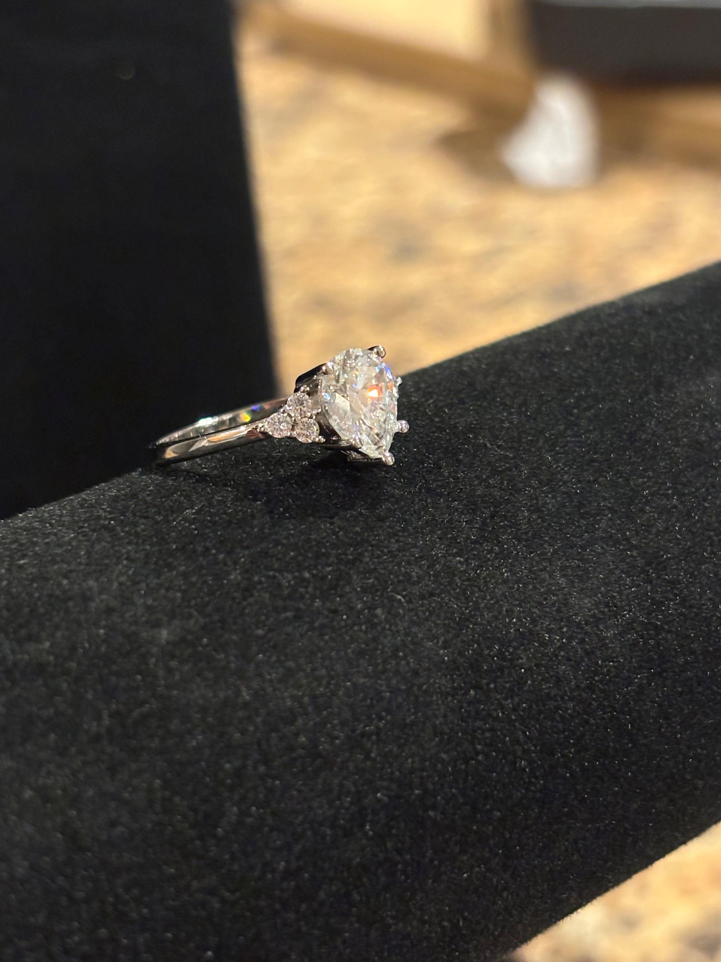 Pear-Shaped Solitaire Ring – 2.0ct Moissanite