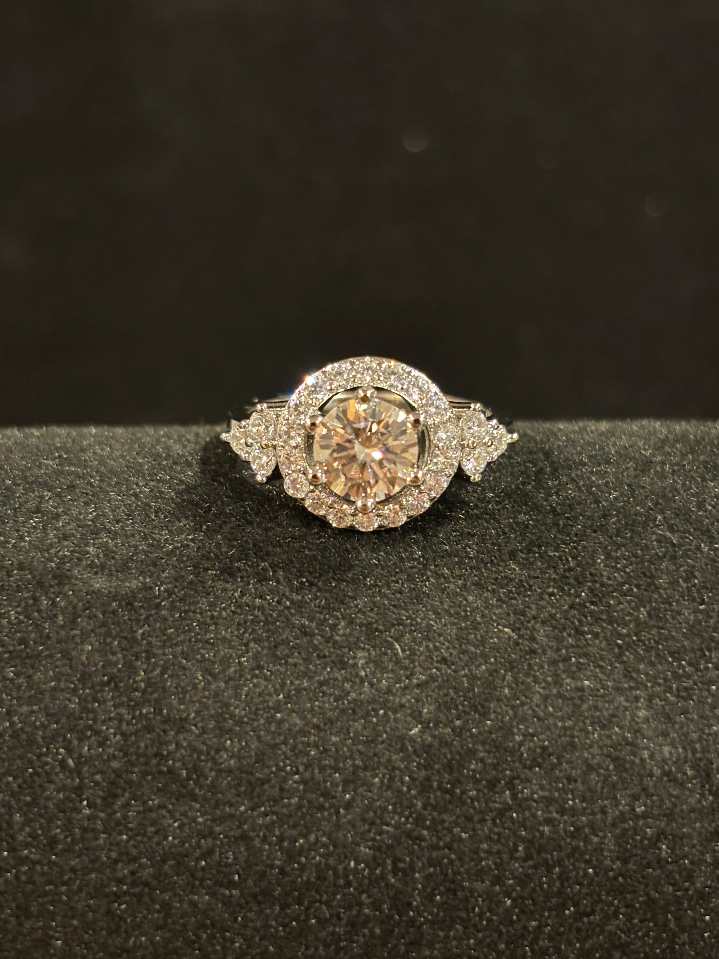 Vintage Halo Ring – 1.0ct Moissanite