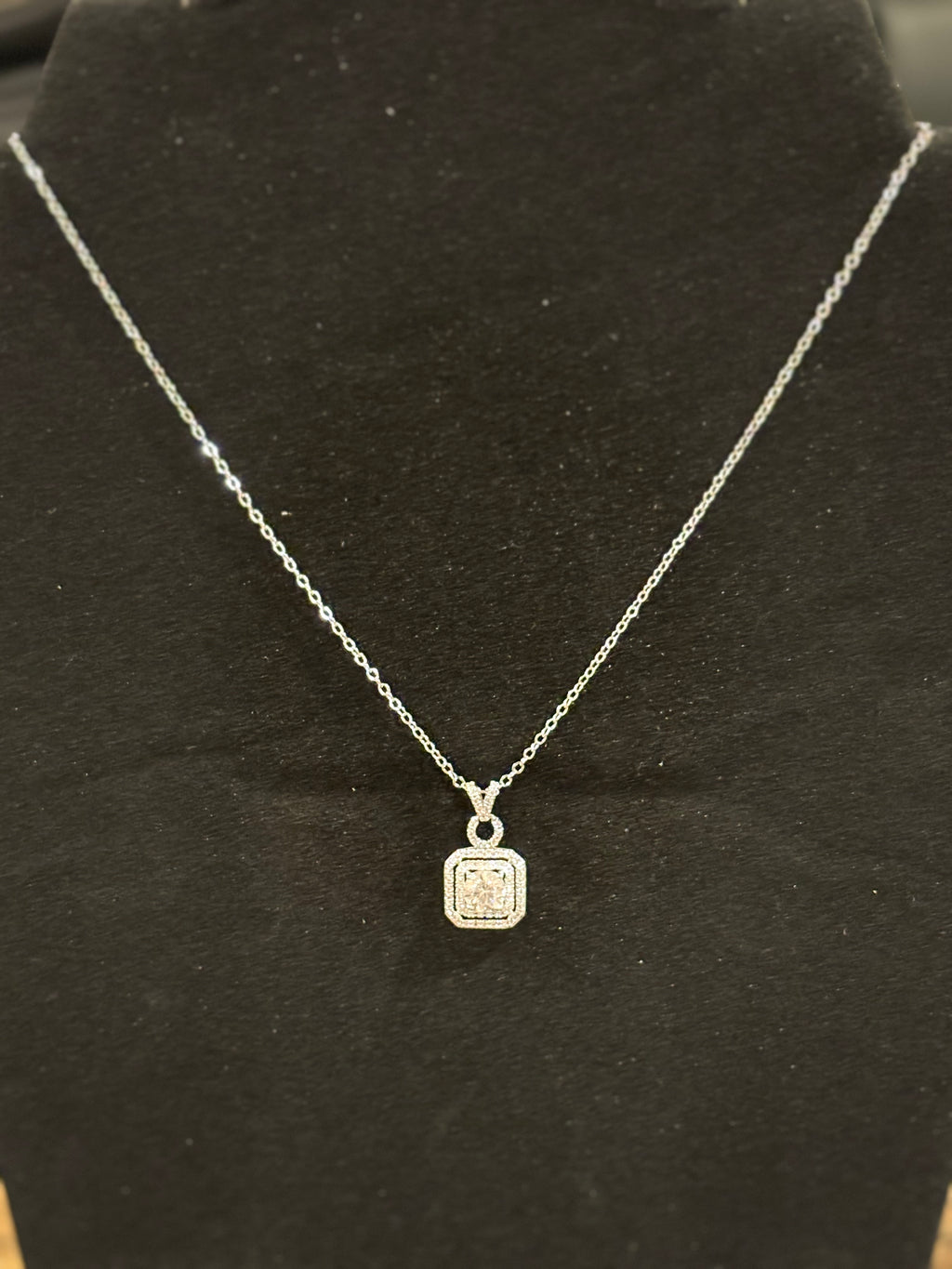 Square Halo Moissanite Necklace – 1.0ct