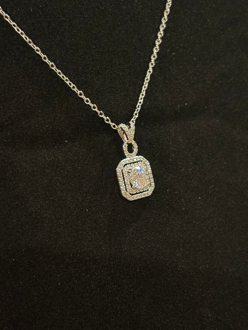 Square Halo Moissanite Necklace – 1.0ct