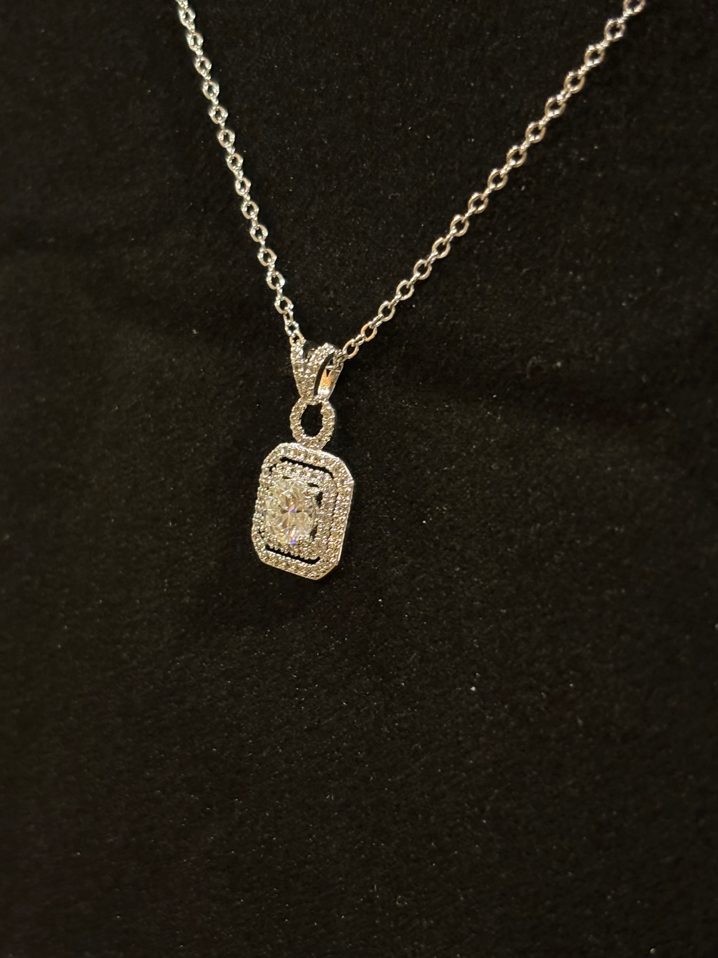 Square Halo Moissanite Necklace – 1.0ct