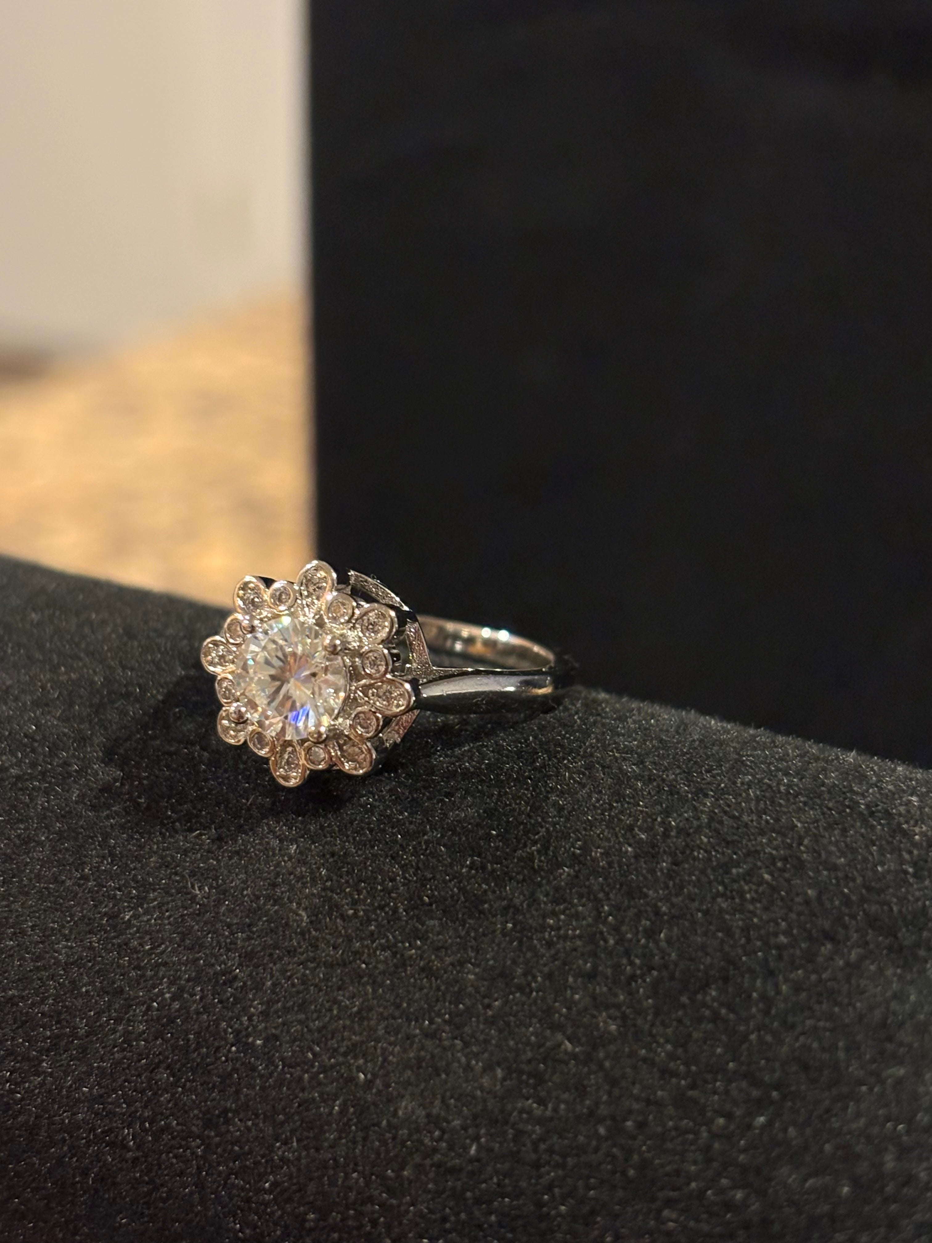 Floral Halo Moissanite Ring – Size 7, 1.0ct