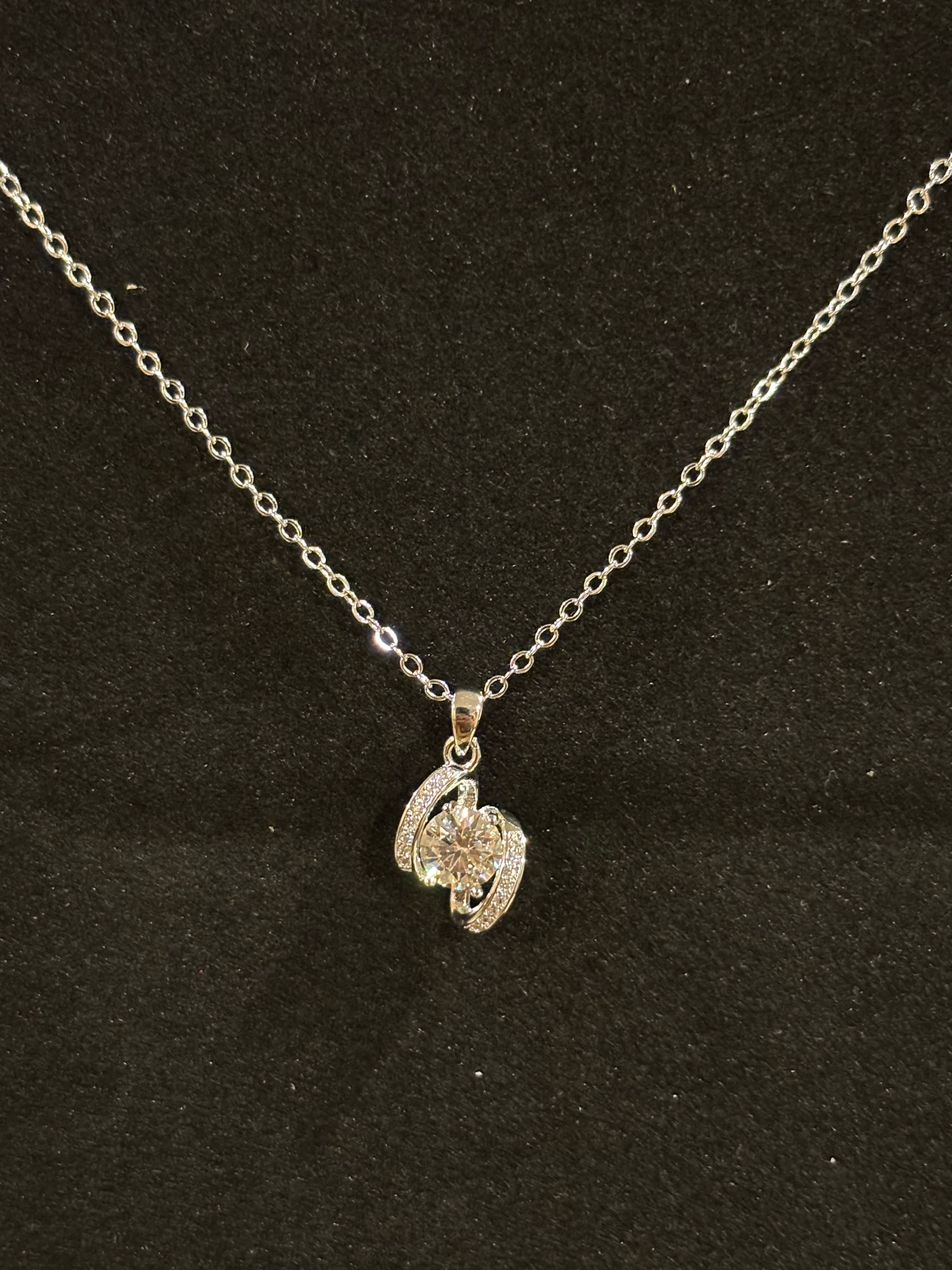 Elegant Moissanite Pendant Necklace – 1.0ct | S925 Sterling Silver