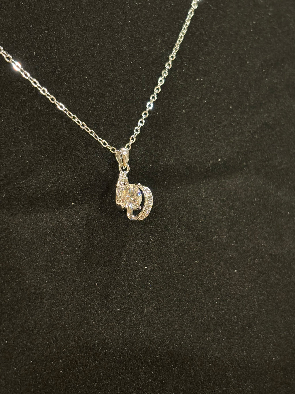 Elegant Moissanite Pendant Necklace – 1.0ct | S925 Sterling Silver