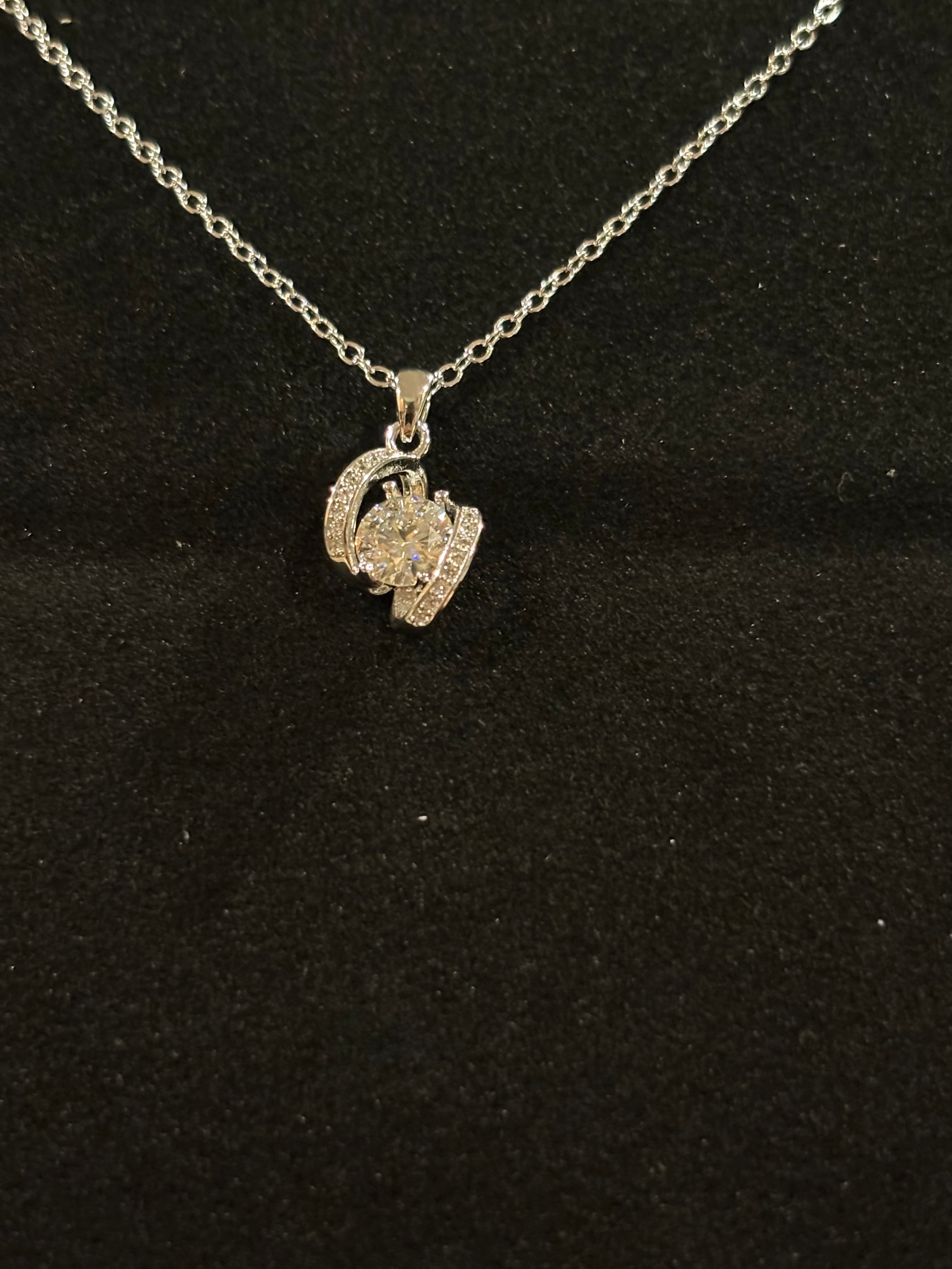 Elegant Moissanite Pendant Necklace – 1.0ct | S925 Sterling Silver