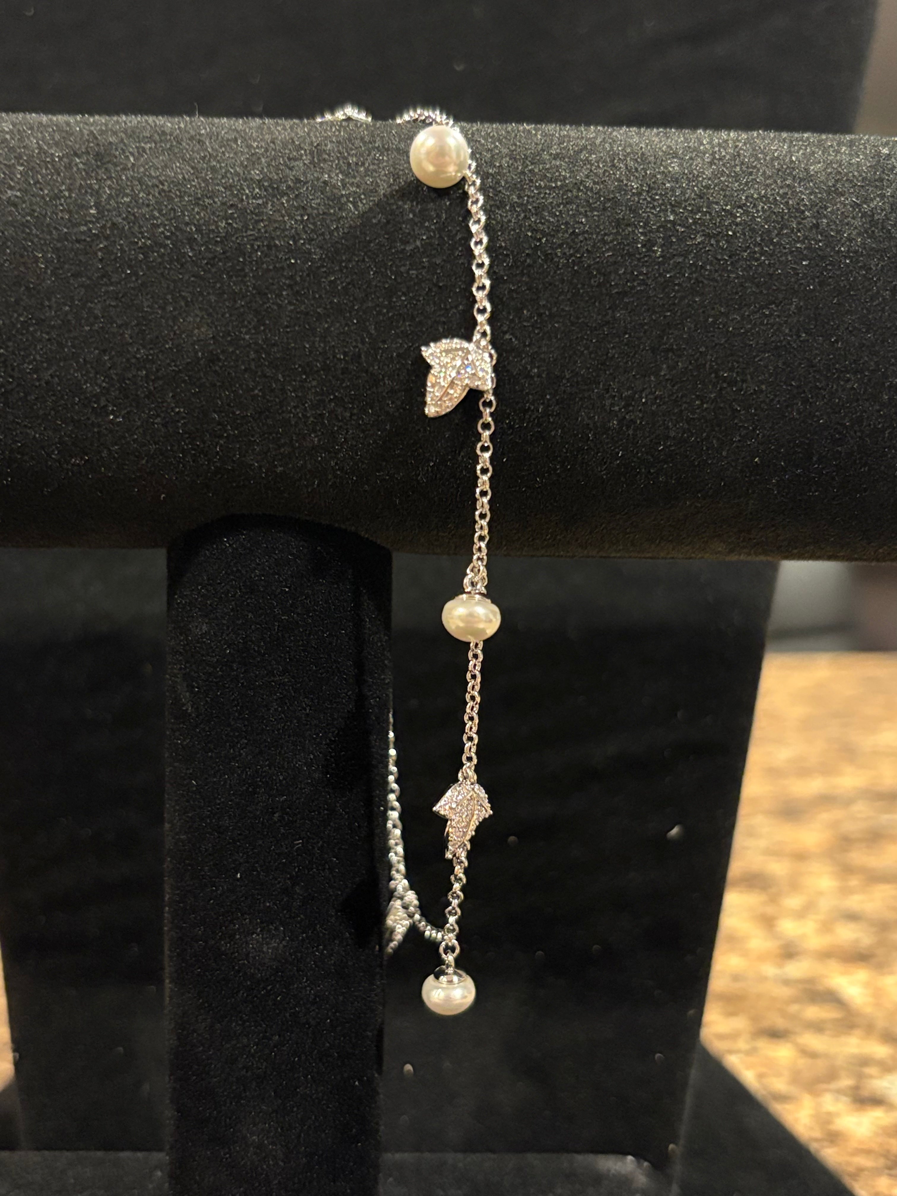 Enchanted Pearl Leaf Bracelet