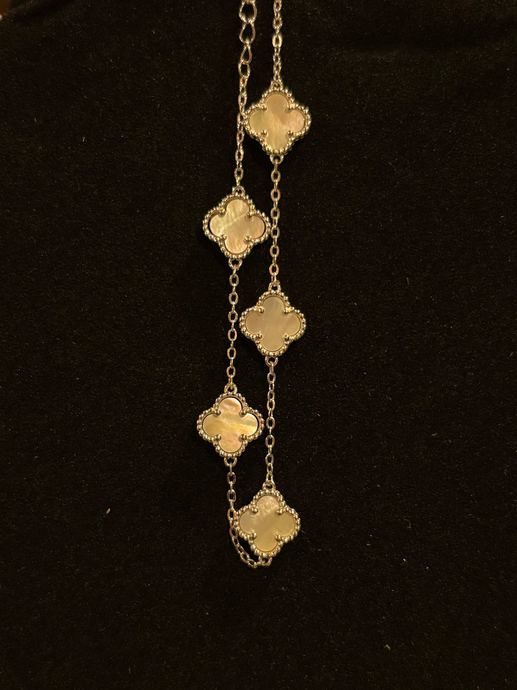 Silver Cloverleaf Elegance Bracelet