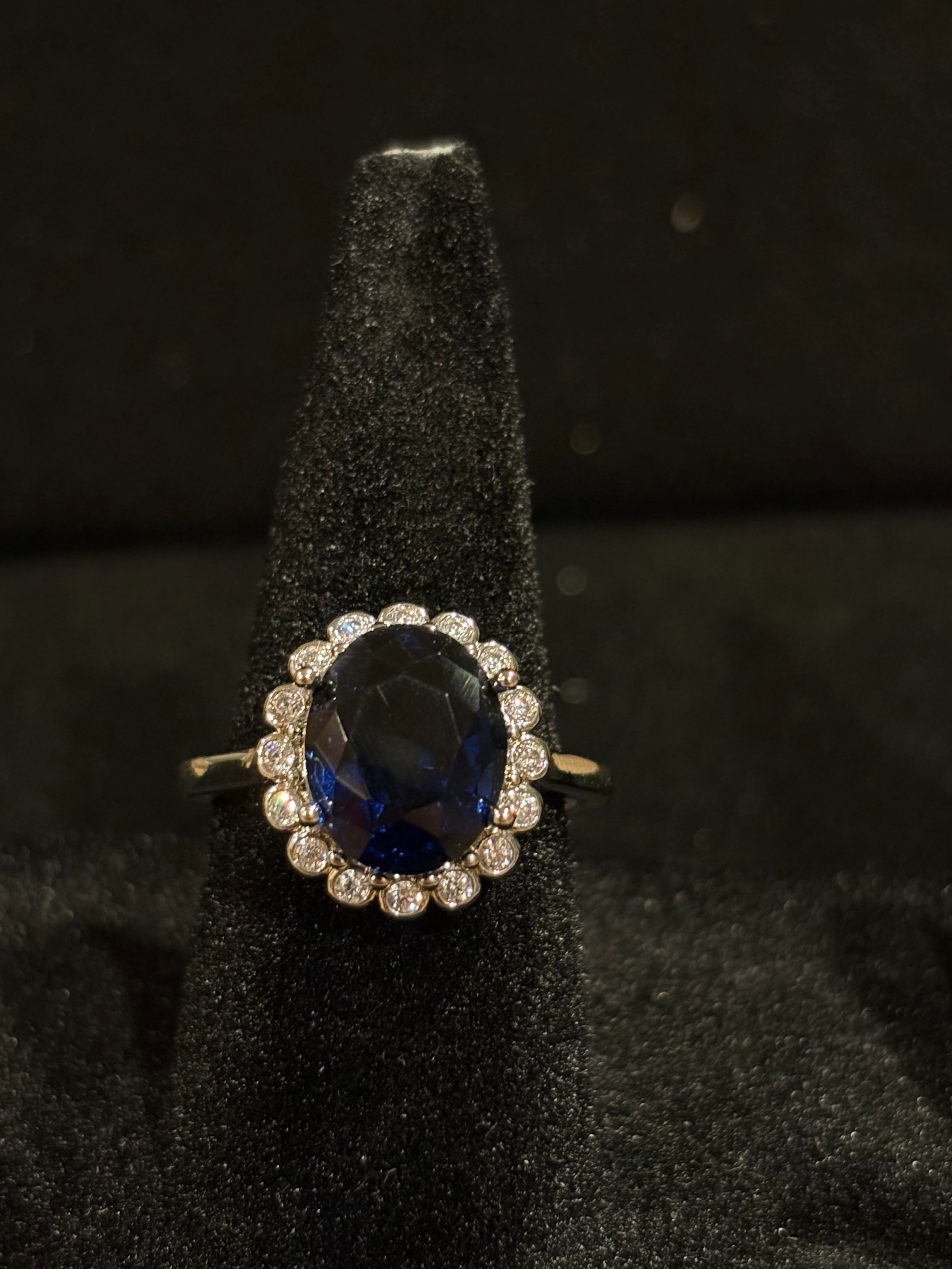 Royal Evening: Oval Faux-Sapphire Halo Adjustable Ring