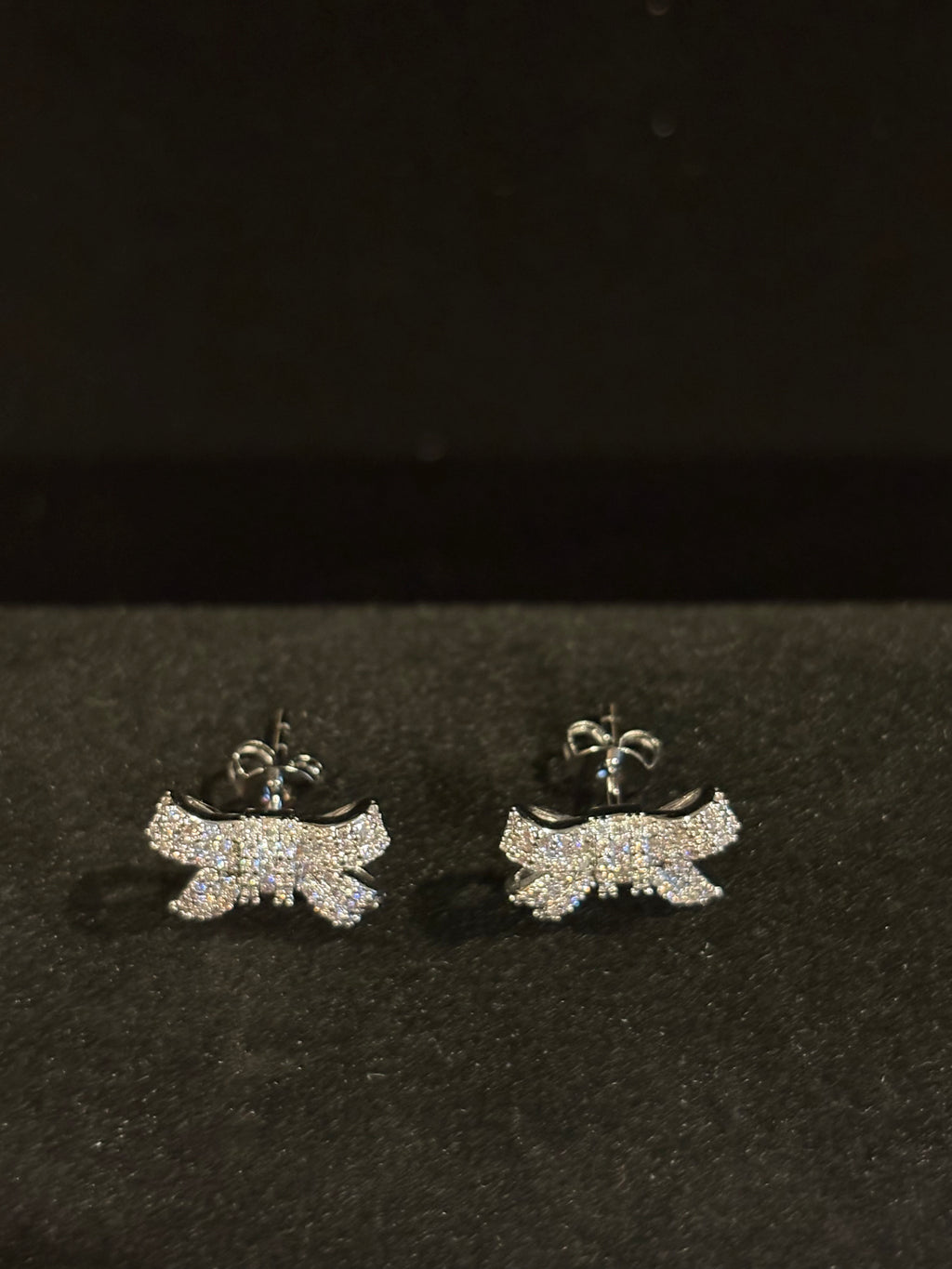 Elegant Bow Moissanite Stud Earrings