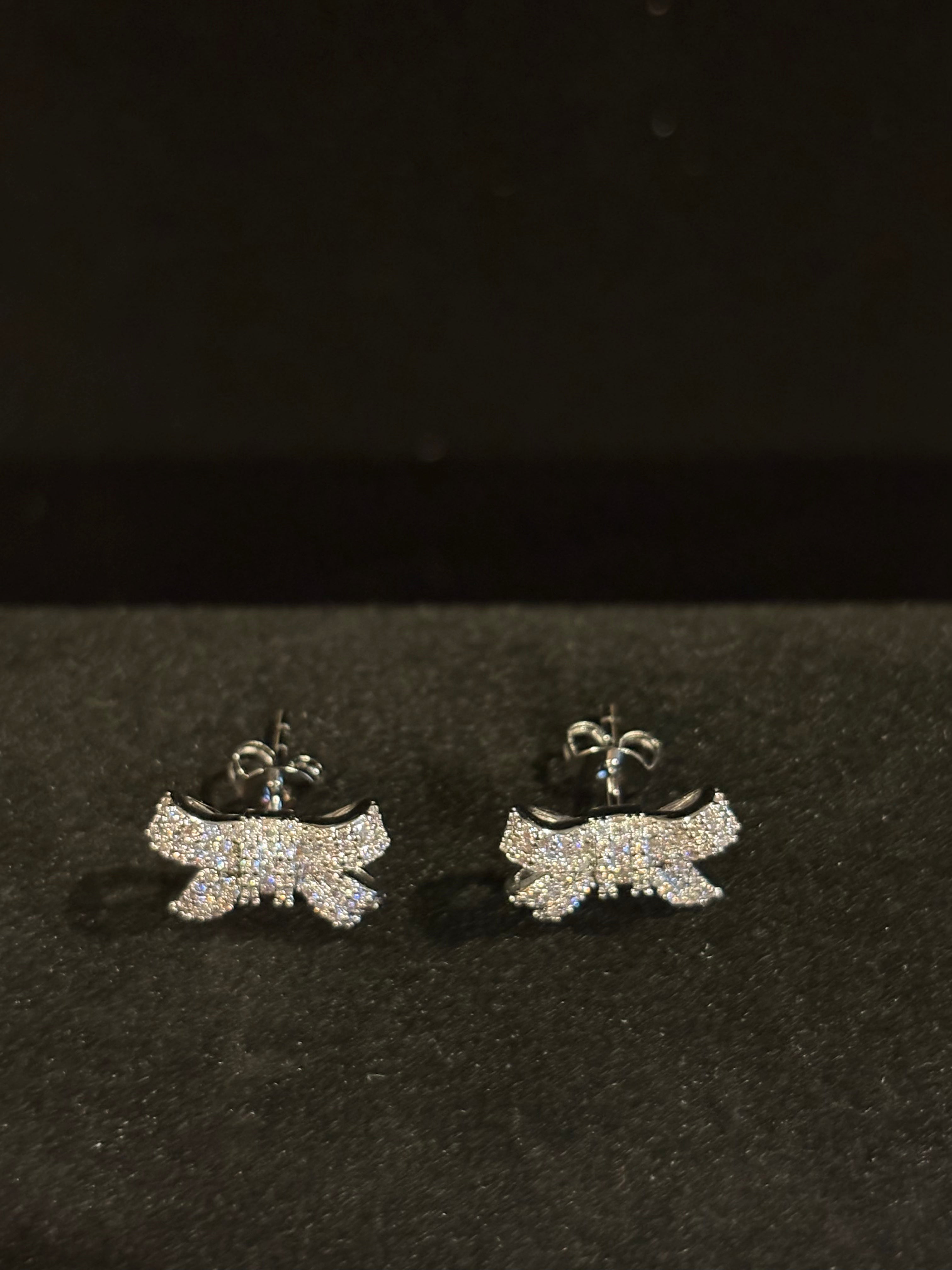Elegant Bow Moissanite Stud Earrings