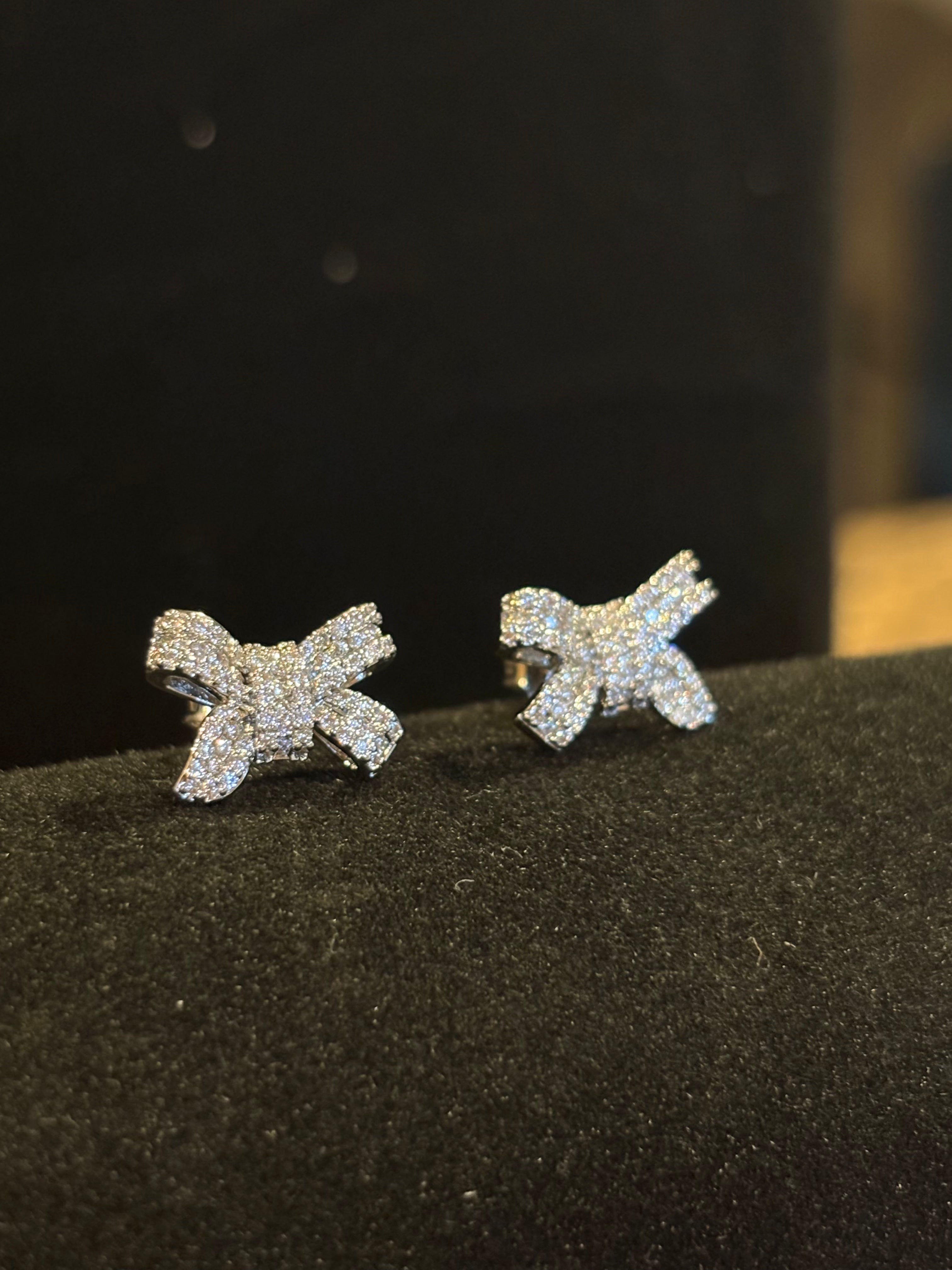 Elegant Bow Moissanite Stud Earrings