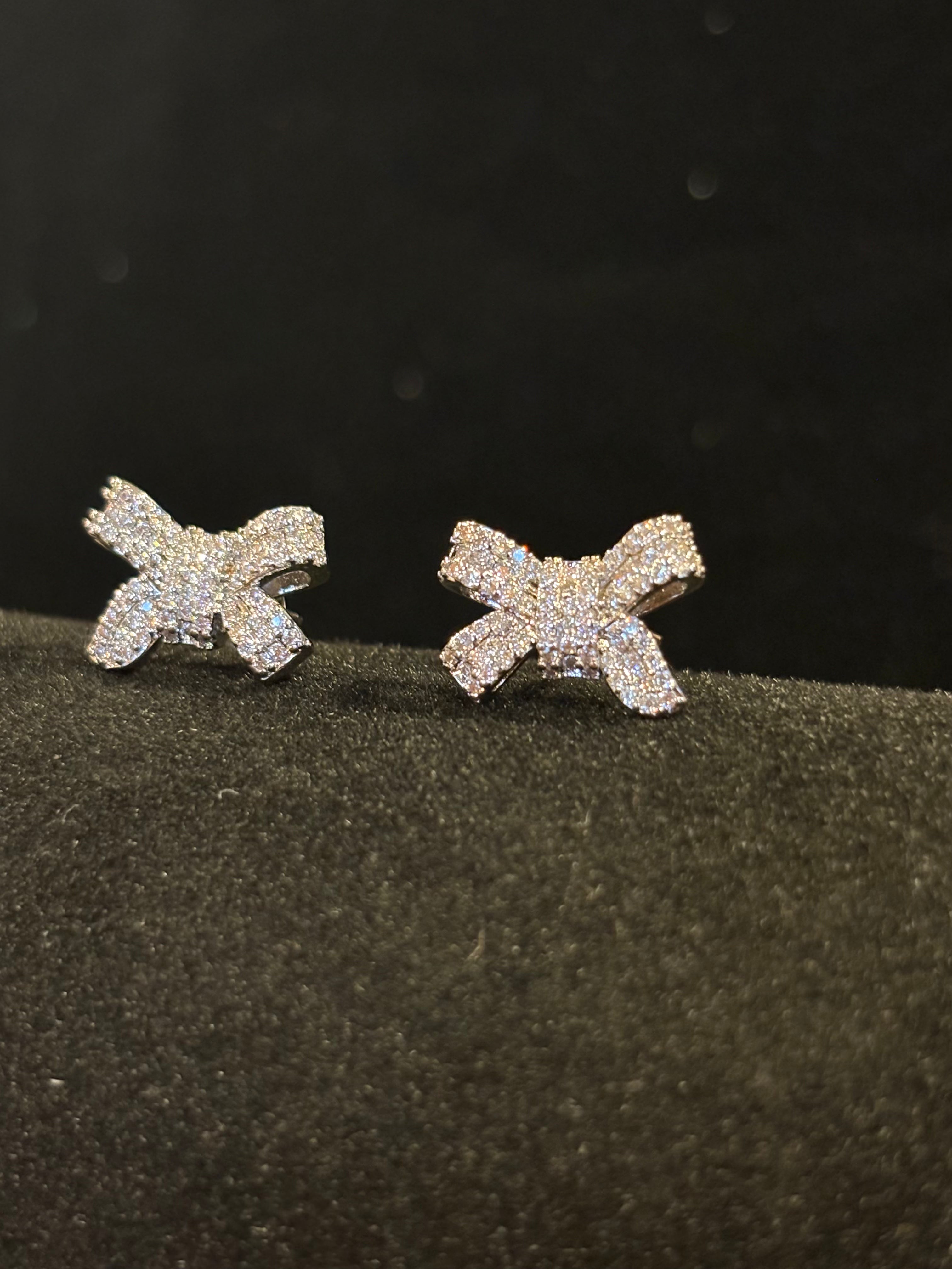 Elegant Bow Moissanite Stud Earrings