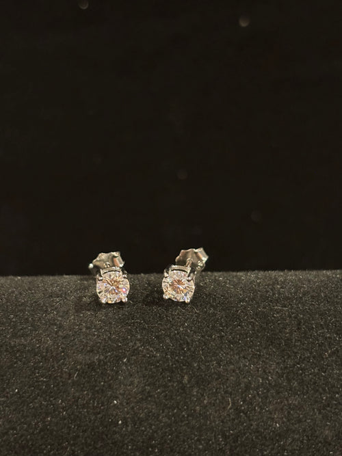 Classic Brilliance: Round Cut Moissanite Stud Earrings