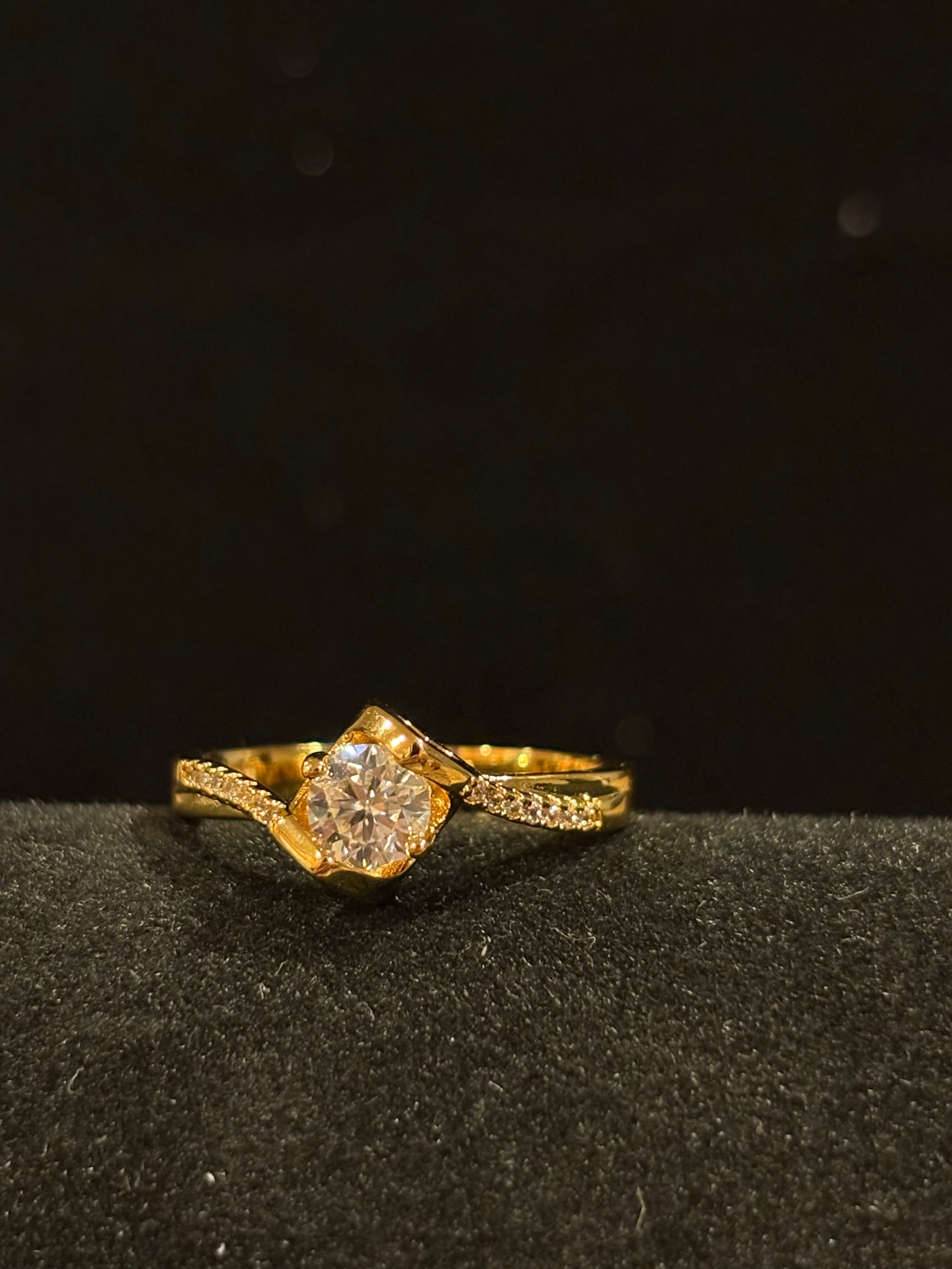 Gold Twist Solitaire Ring