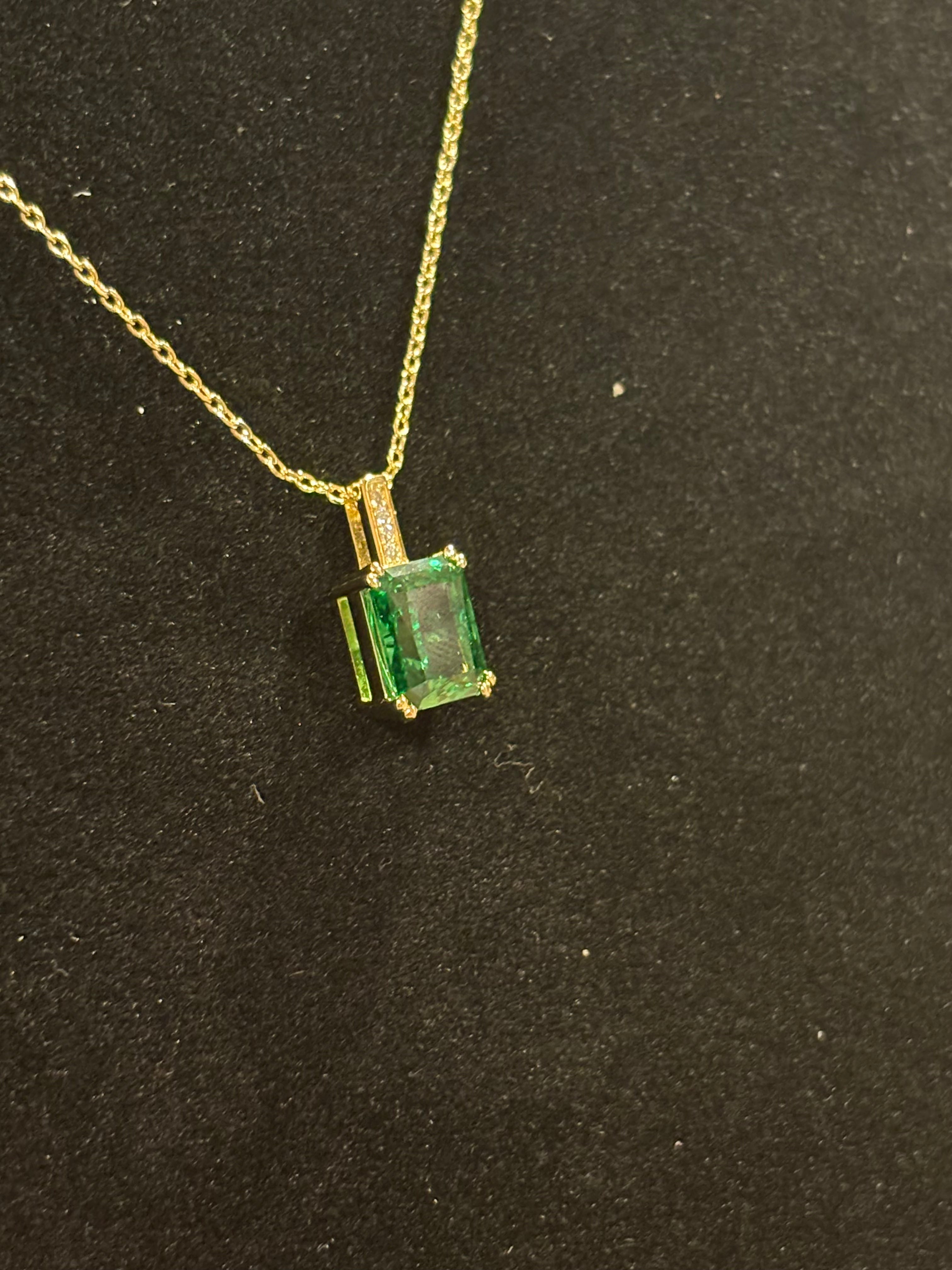 The "Emerald Royale" Pendant Necklace