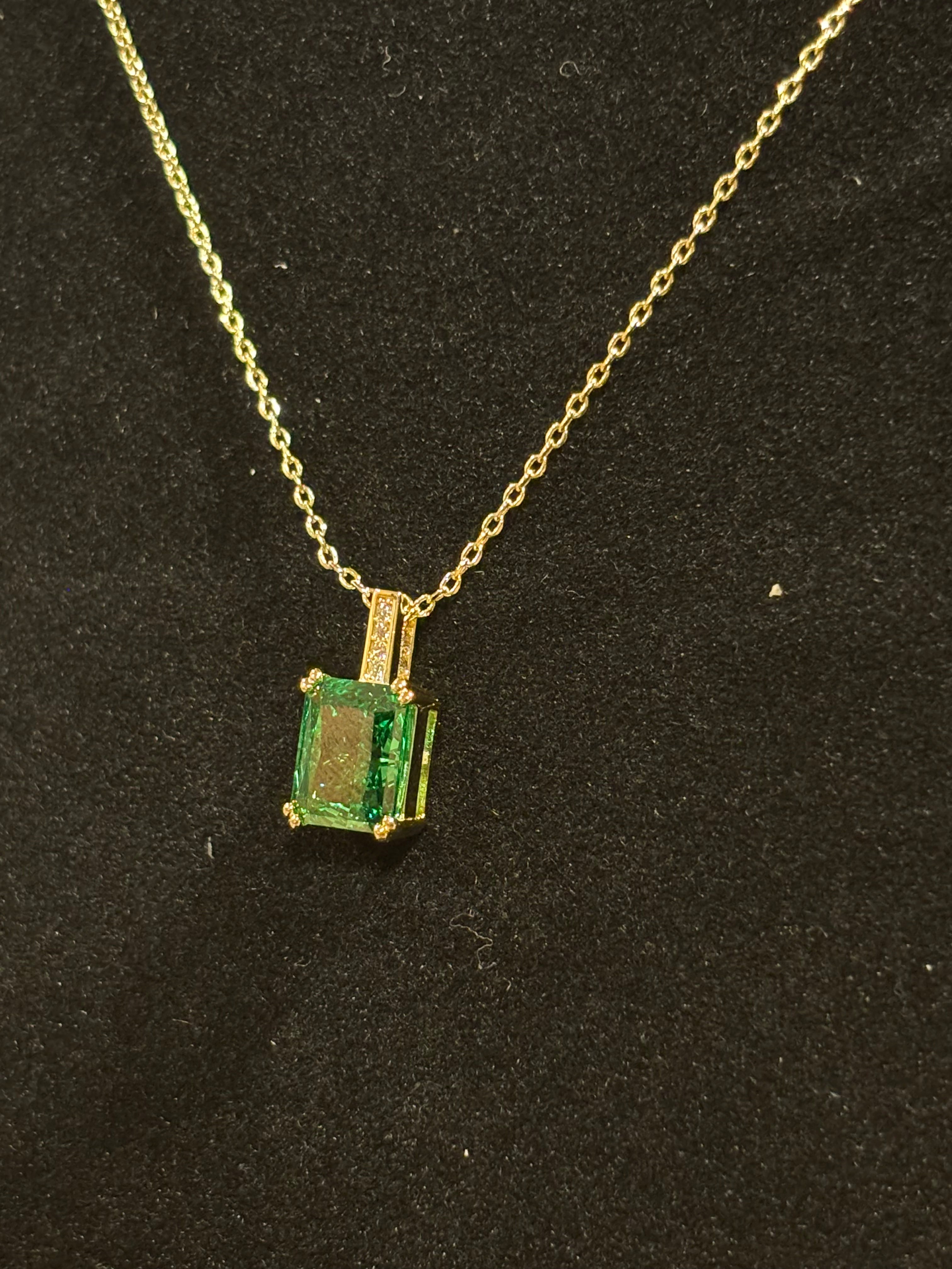 The "Emerald Royale" Pendant Necklace