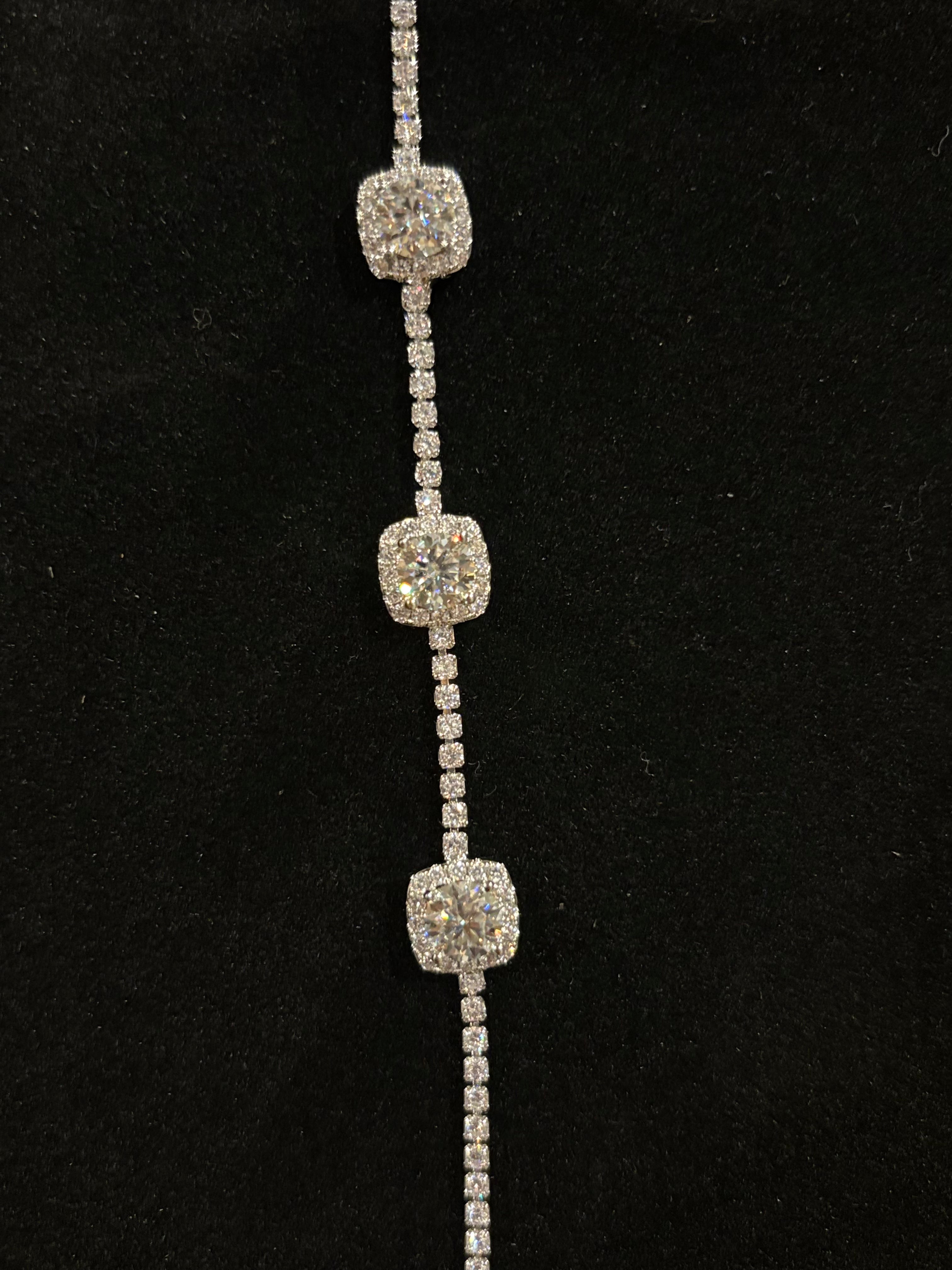 Radiant Elegance Moissanite Tennis Bracelet – 1.0ct | 6.5mm