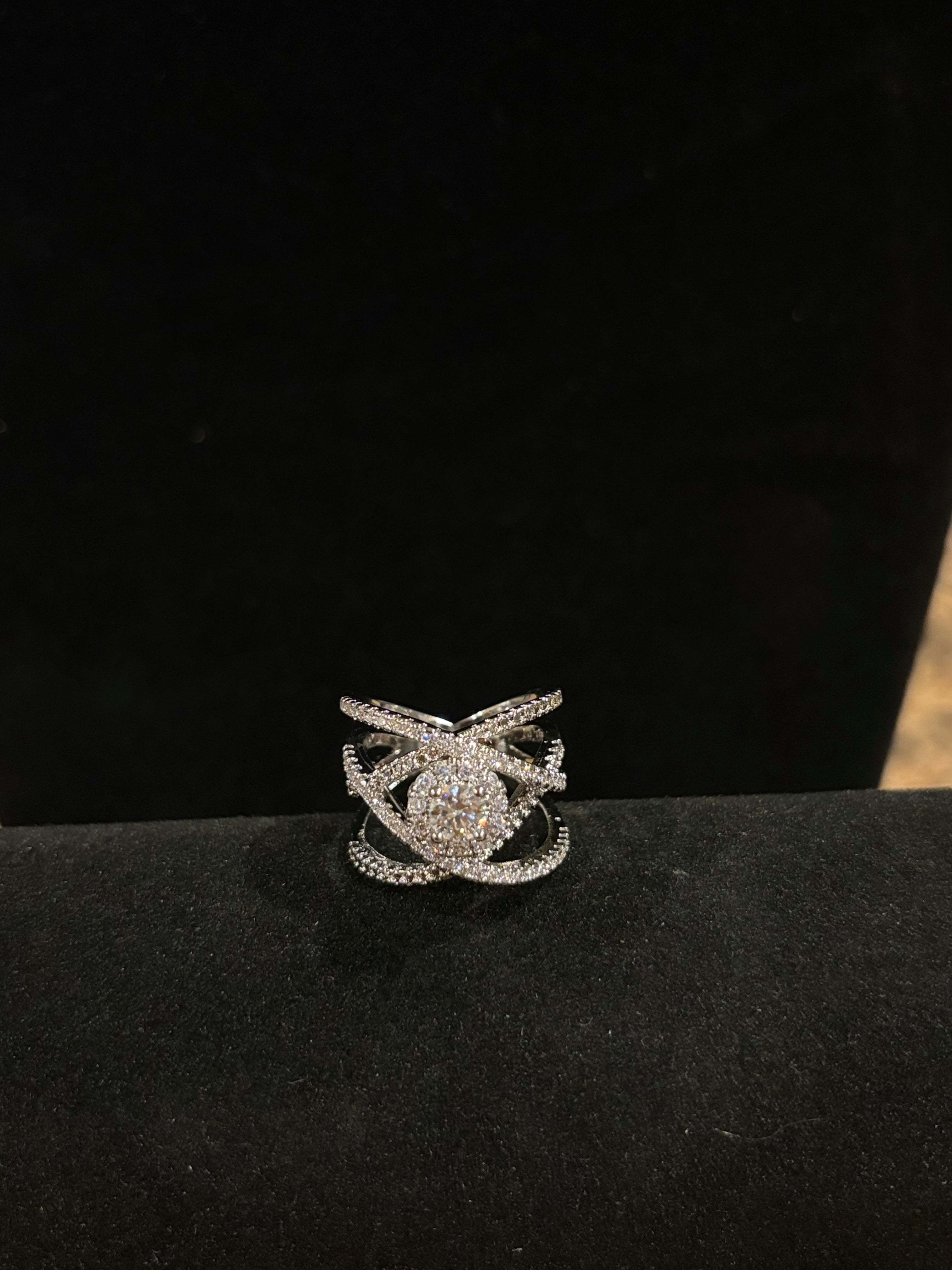 Elegant Criss-Cross Moissanite Statement Ring