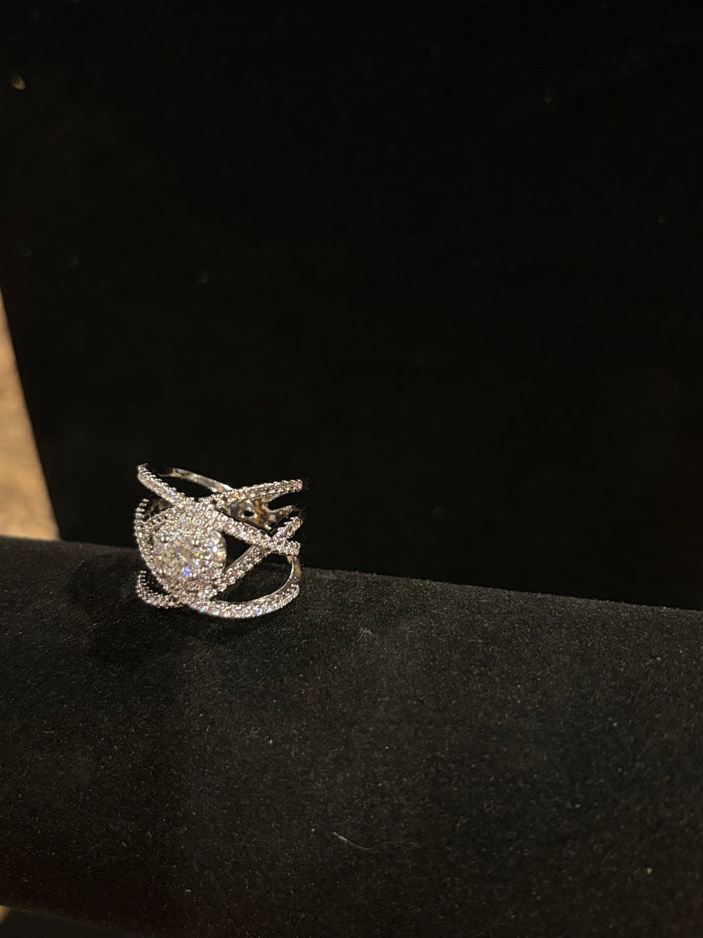 Elegant Criss-Cross Moissanite Statement Ring