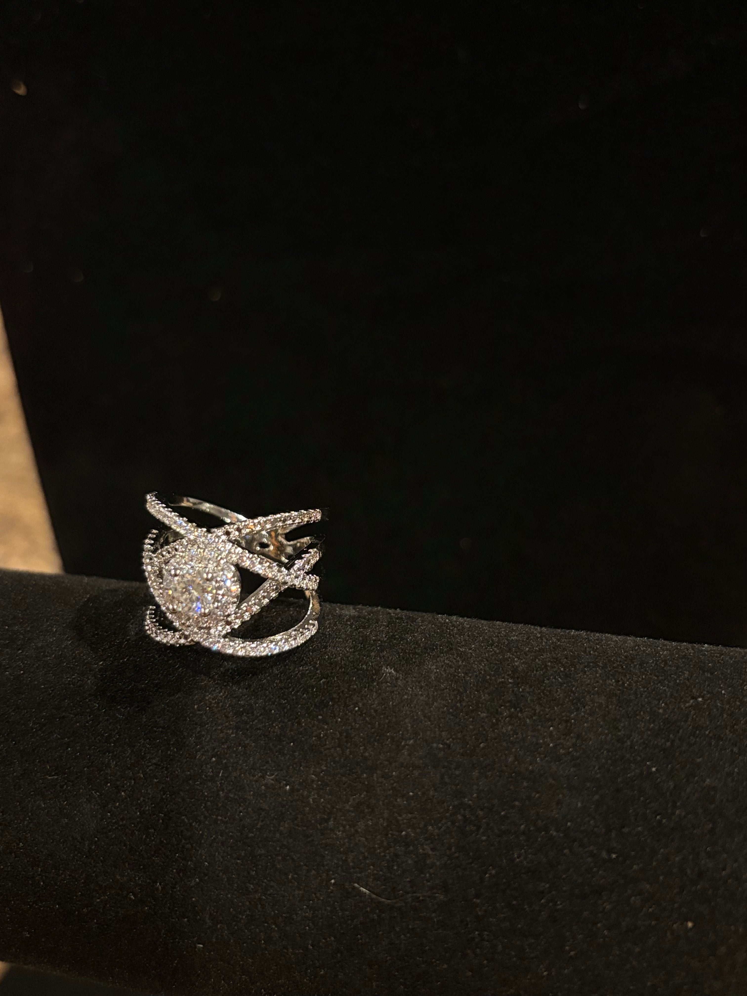 Elegant Criss-Cross Moissanite Statement Ring