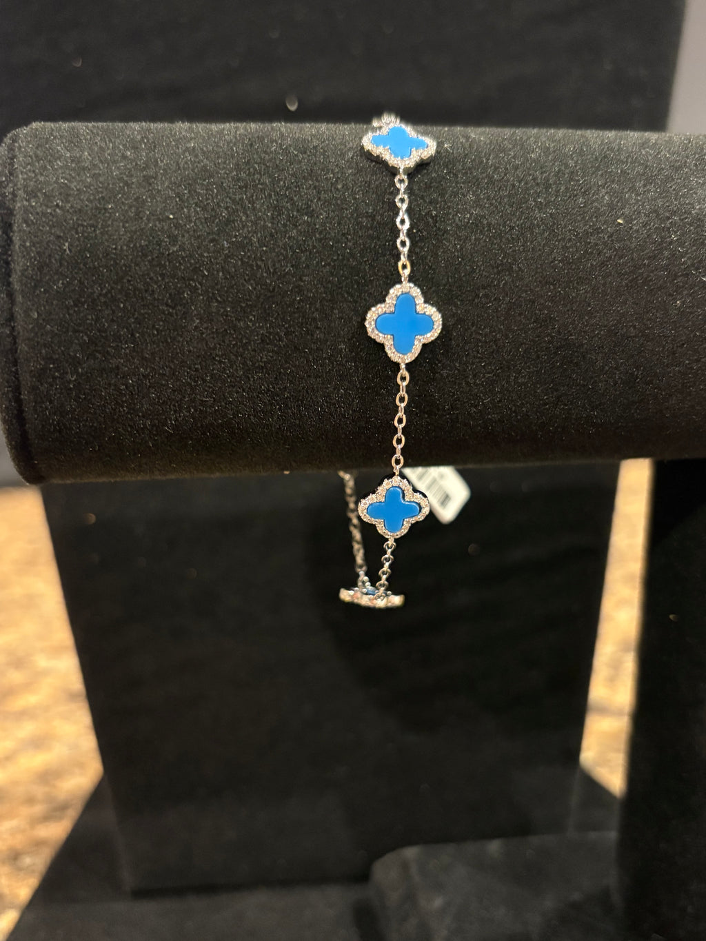 Vibrant Blue Clover Bracelet – Moissanite Accent - S925
