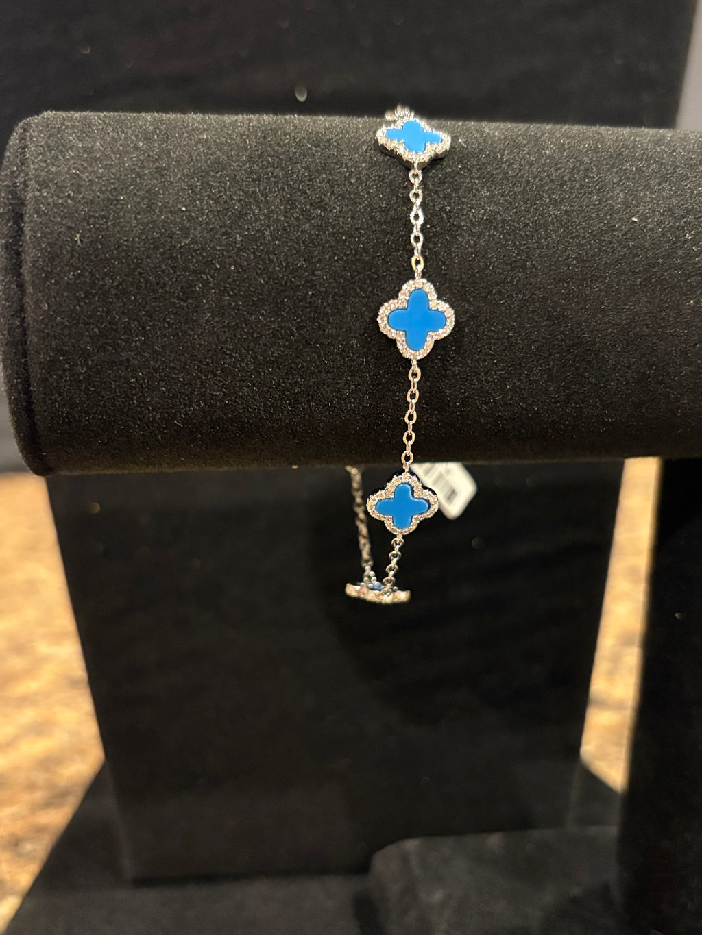 Vibrant Blue Clover Bracelet – Moissanite Accent - S925