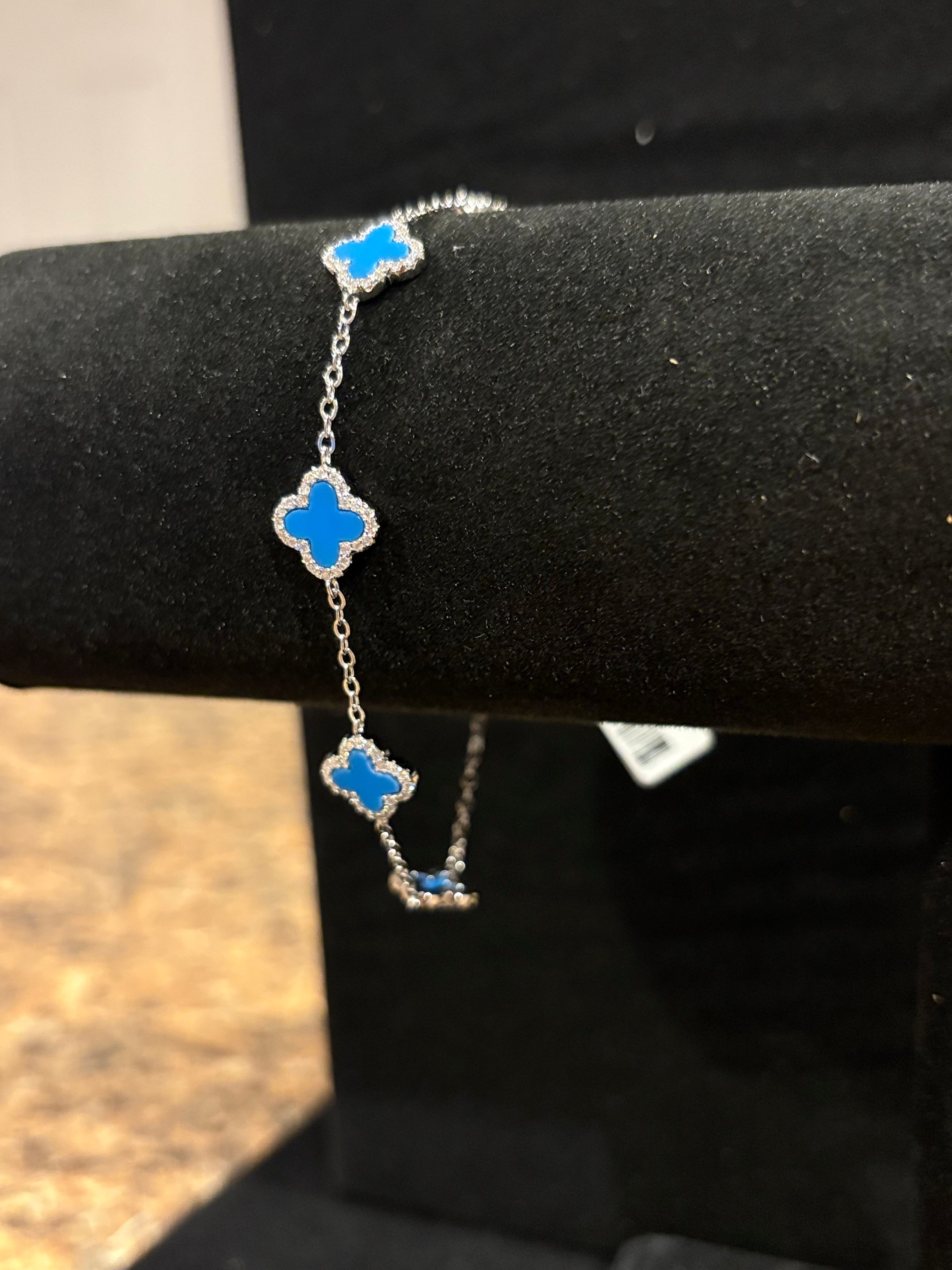 Vibrant Blue Clover Bracelet – Moissanite Accent - S925