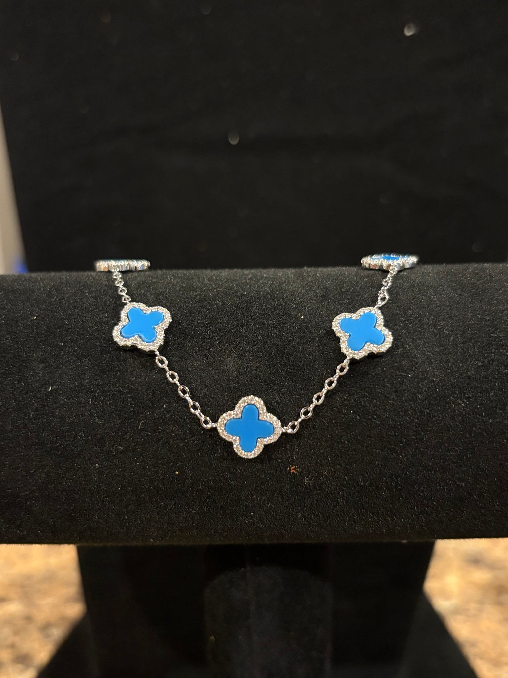 Vibrant Blue Clover Bracelet – Moissanite Accent - S925