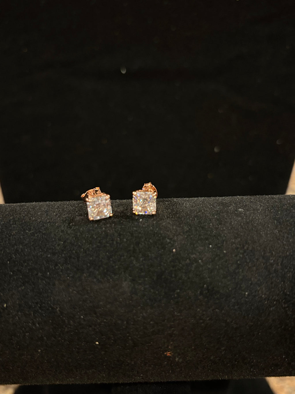 Brilliant Radiant-Cut Rose Gold Stud Earrings – Moissanite - S925