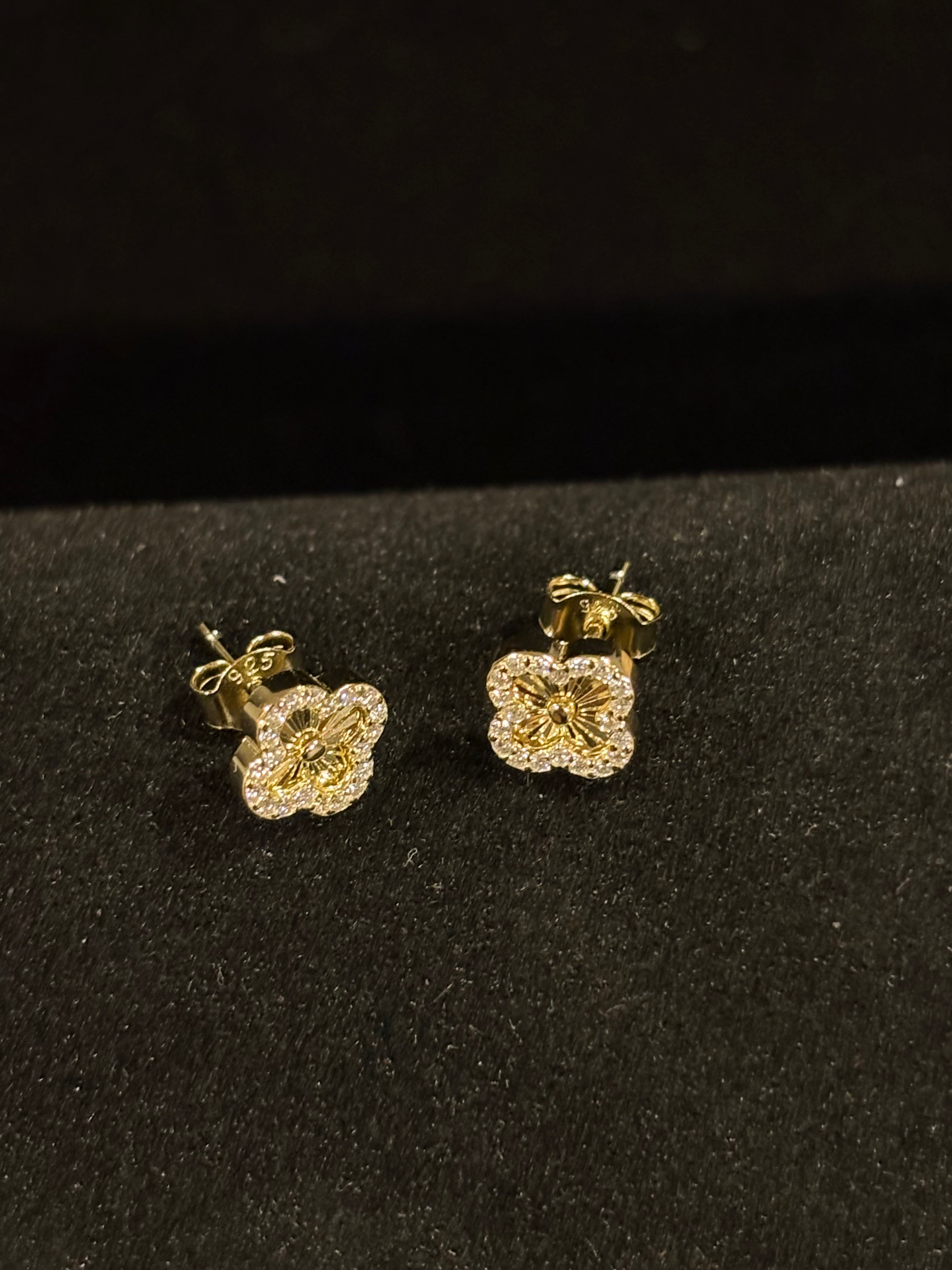 Golden Clover Moissanite Stud Earrings – Sterling Silver