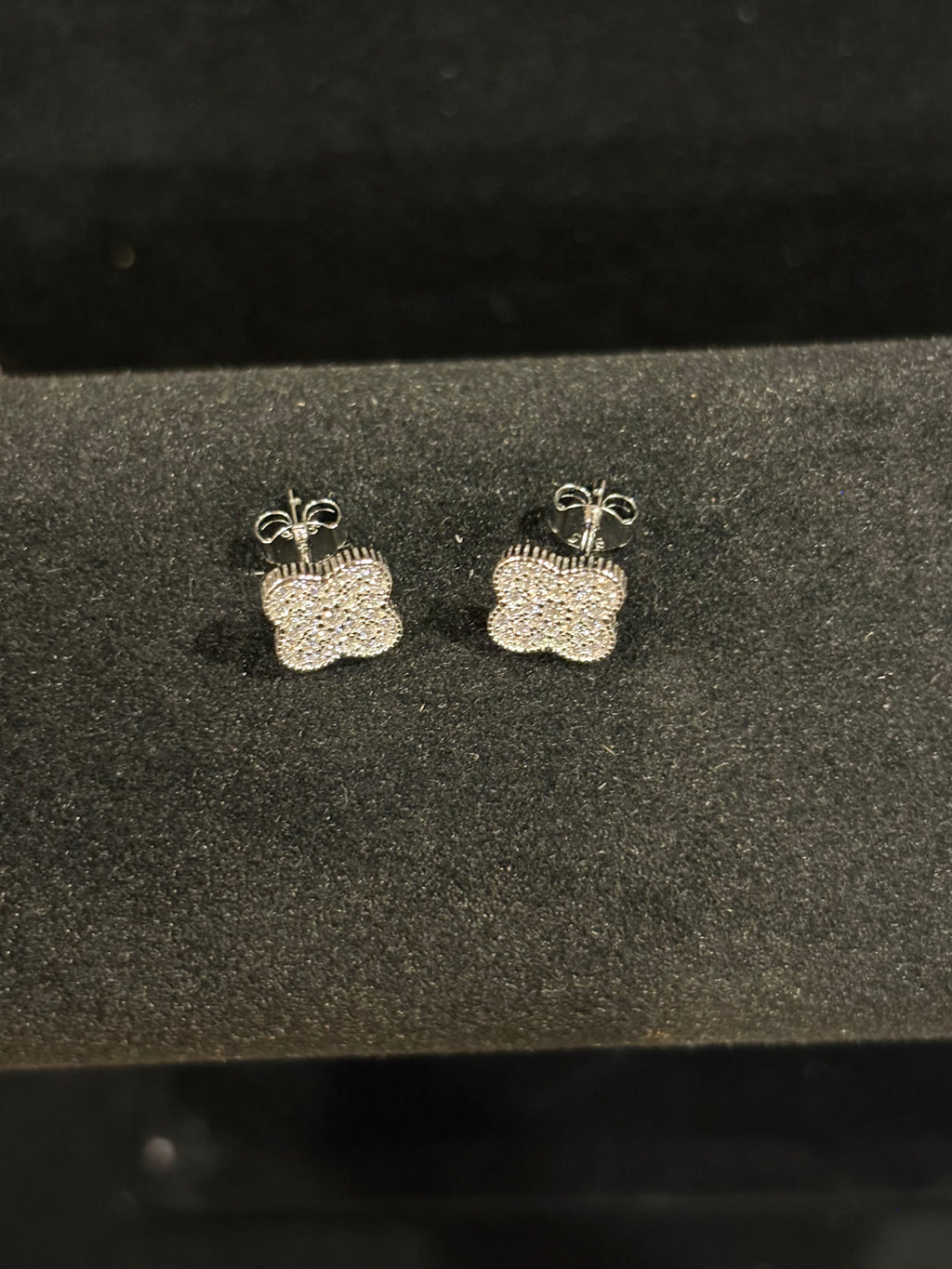 Sparkling Pavé Clover Stud Earrings