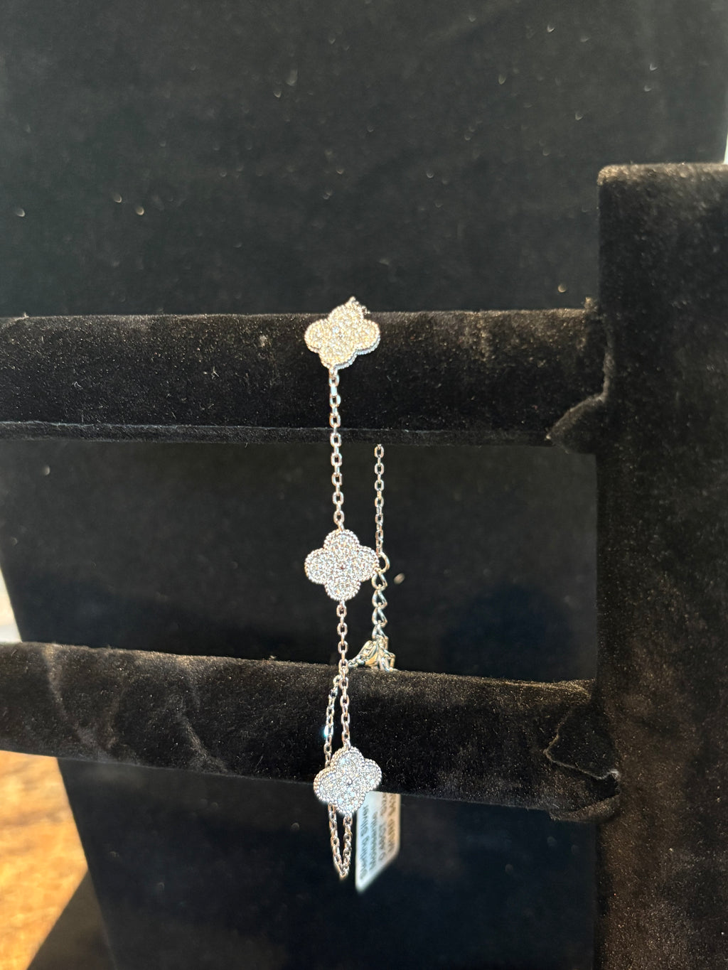 Aurelia Triple Clover – Moissanite Bracelet in Sterling Silver