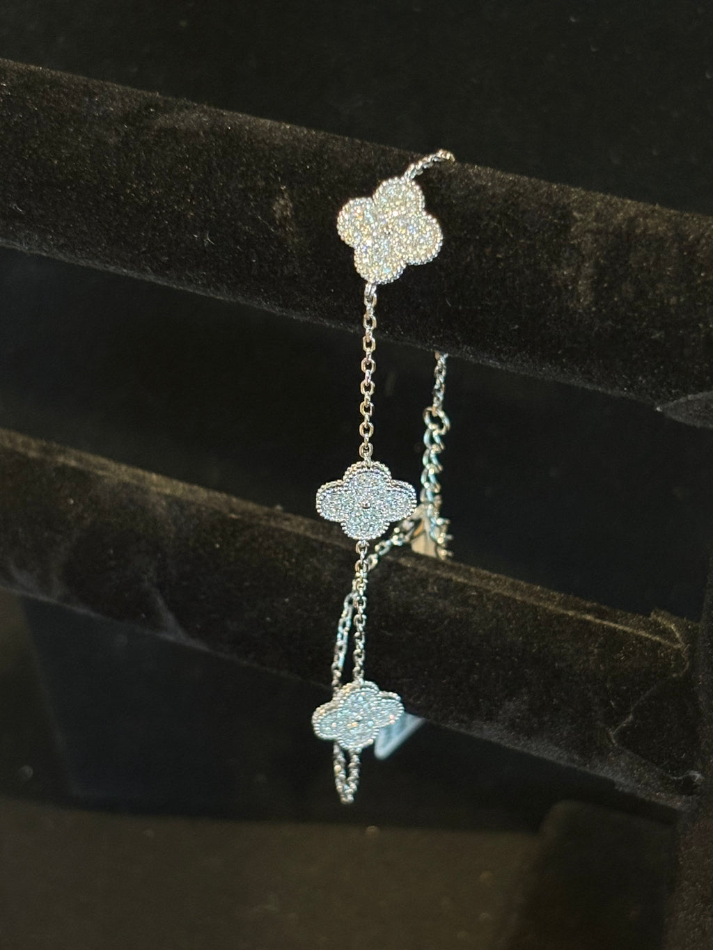 Aurelia Triple Clover – Moissanite Bracelet in Sterling Silver