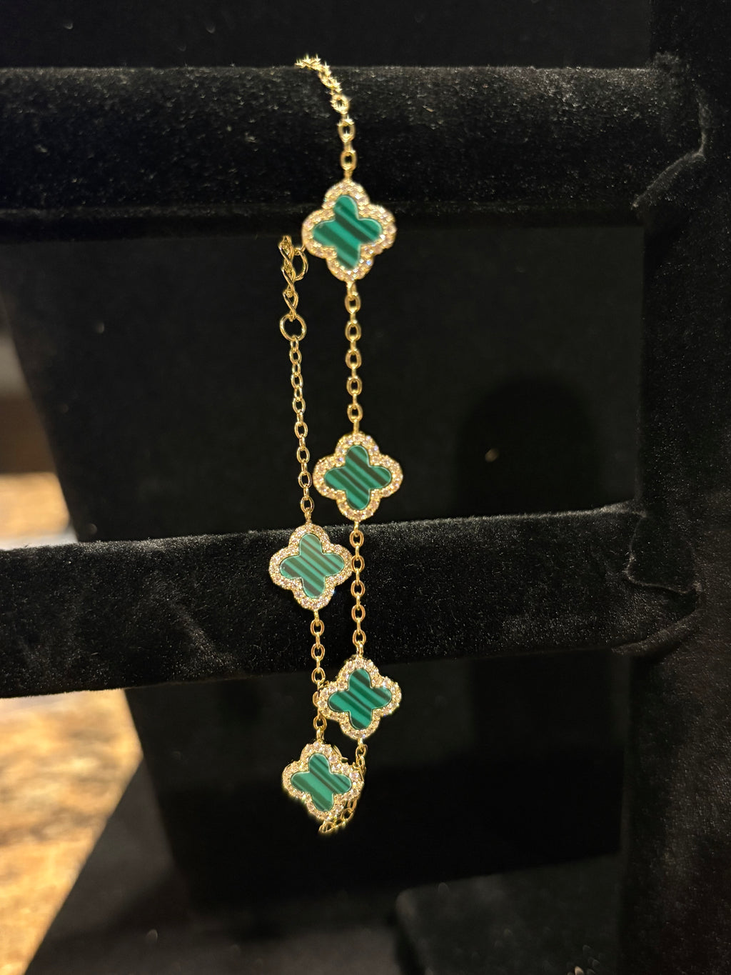 Elegant Five-Motif Green Clover Charm Bracelet