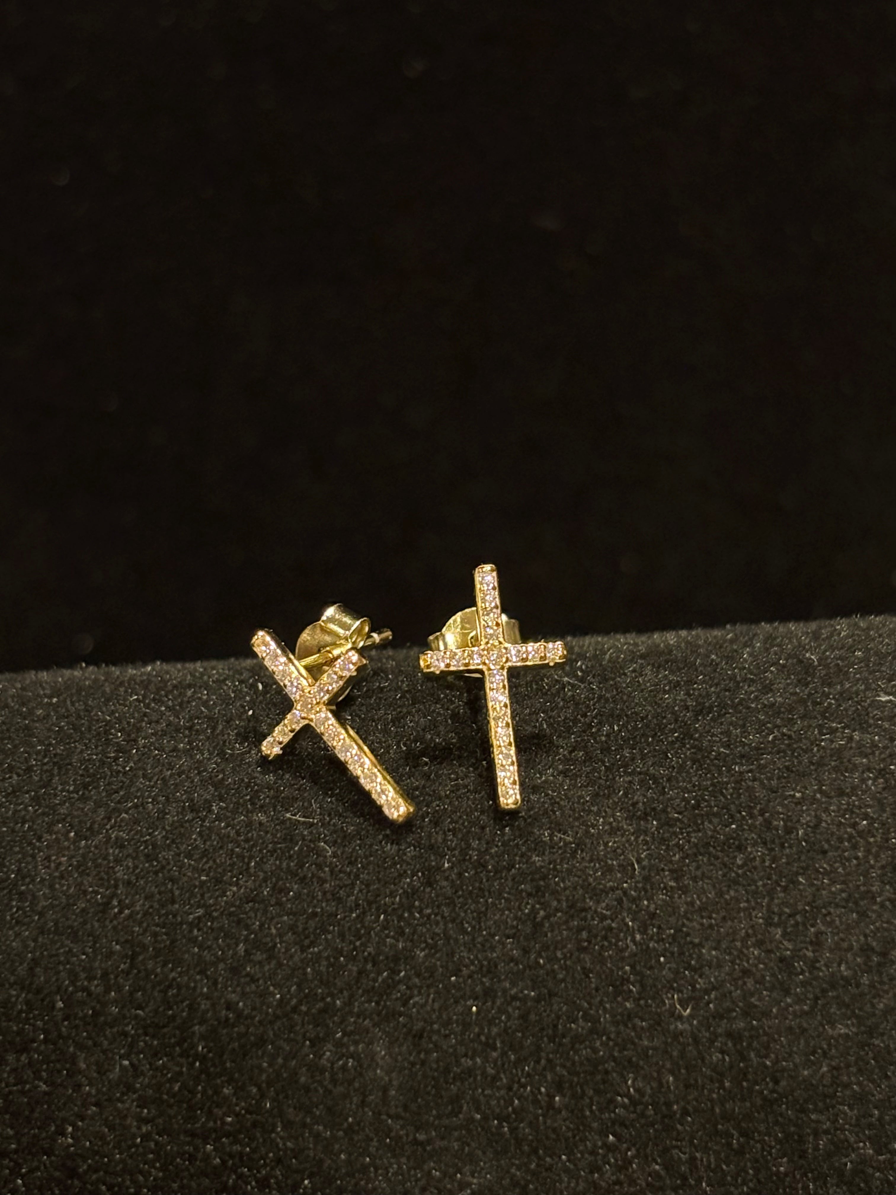 Elegant Moissanite Cross Stud Earrings