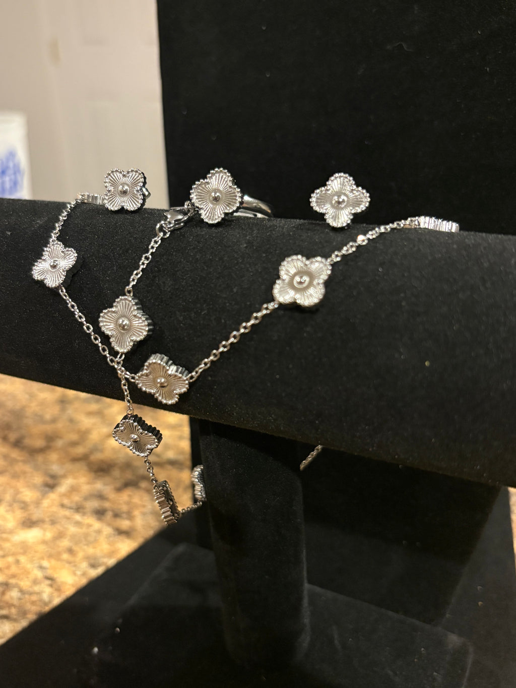 Timeless Elegance: Complete Silver Clover Jewelry Set