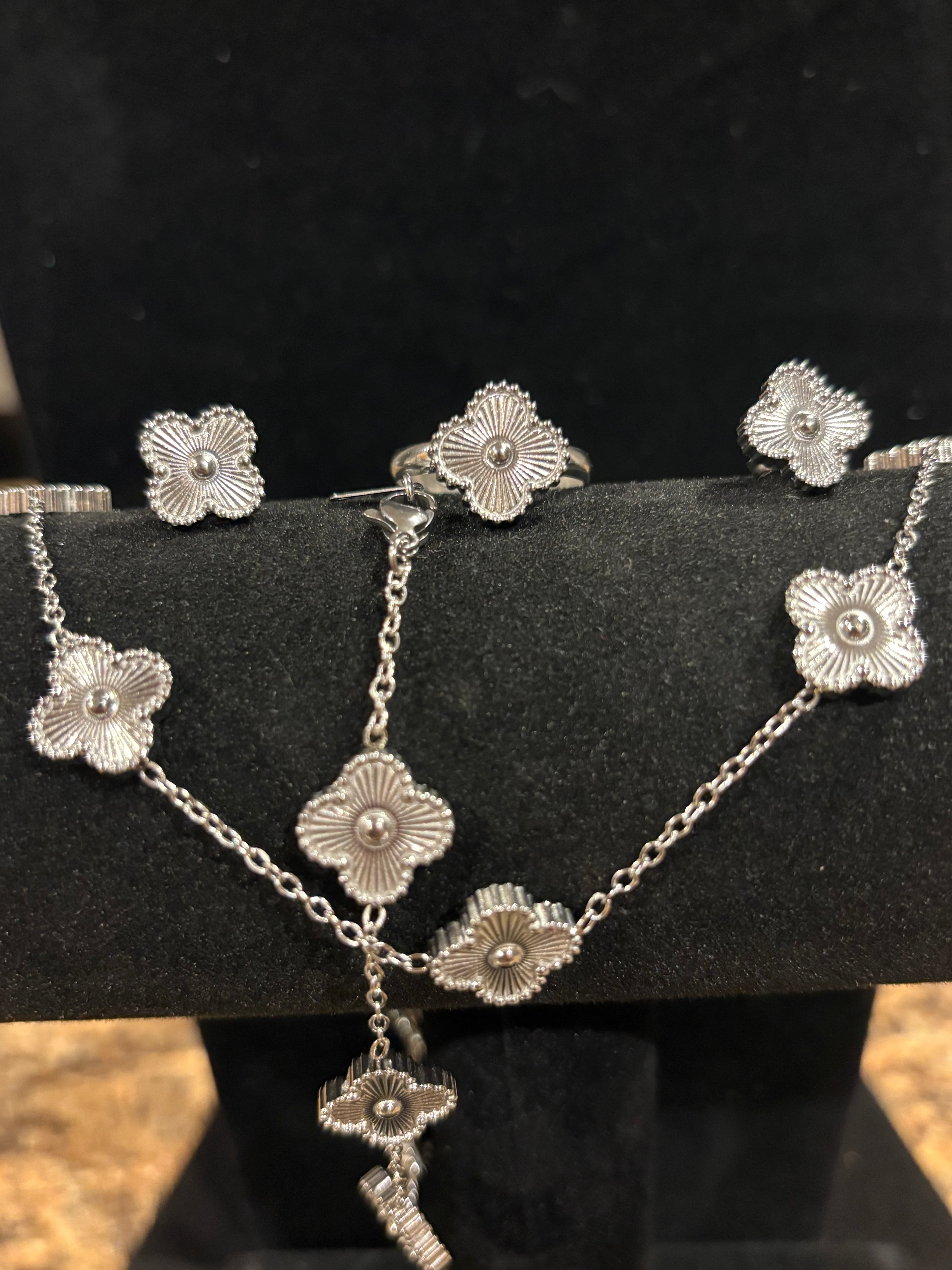 Timeless Elegance: Complete Silver Clover Jewelry Set