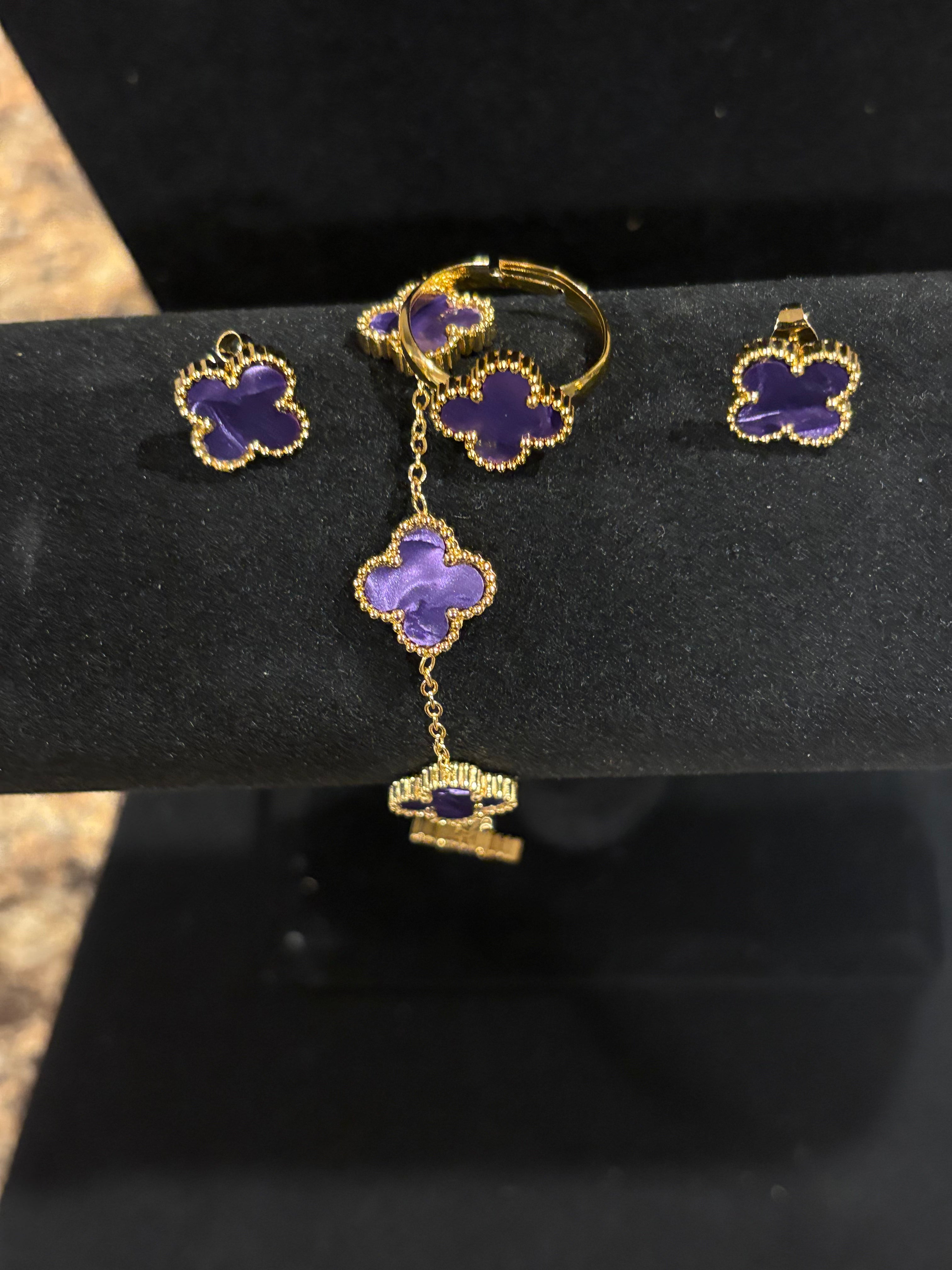Majestic Violet: Gold-Plated Purple Clover Jewelry Set