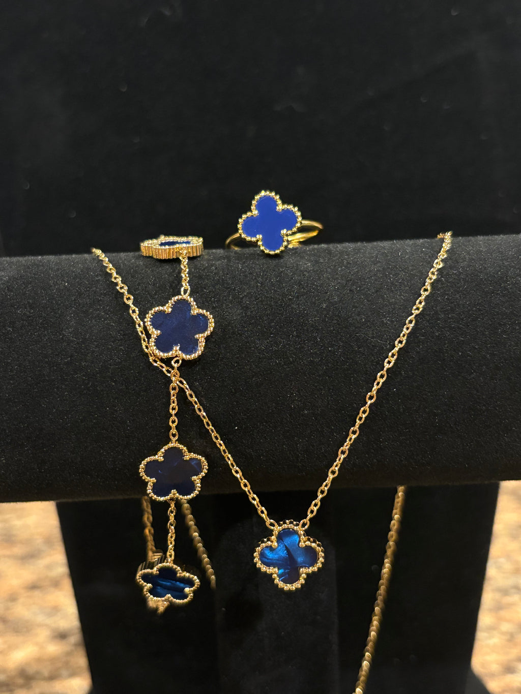 Midnight Elegance: Gold-Plated Dark Blue Clover Set