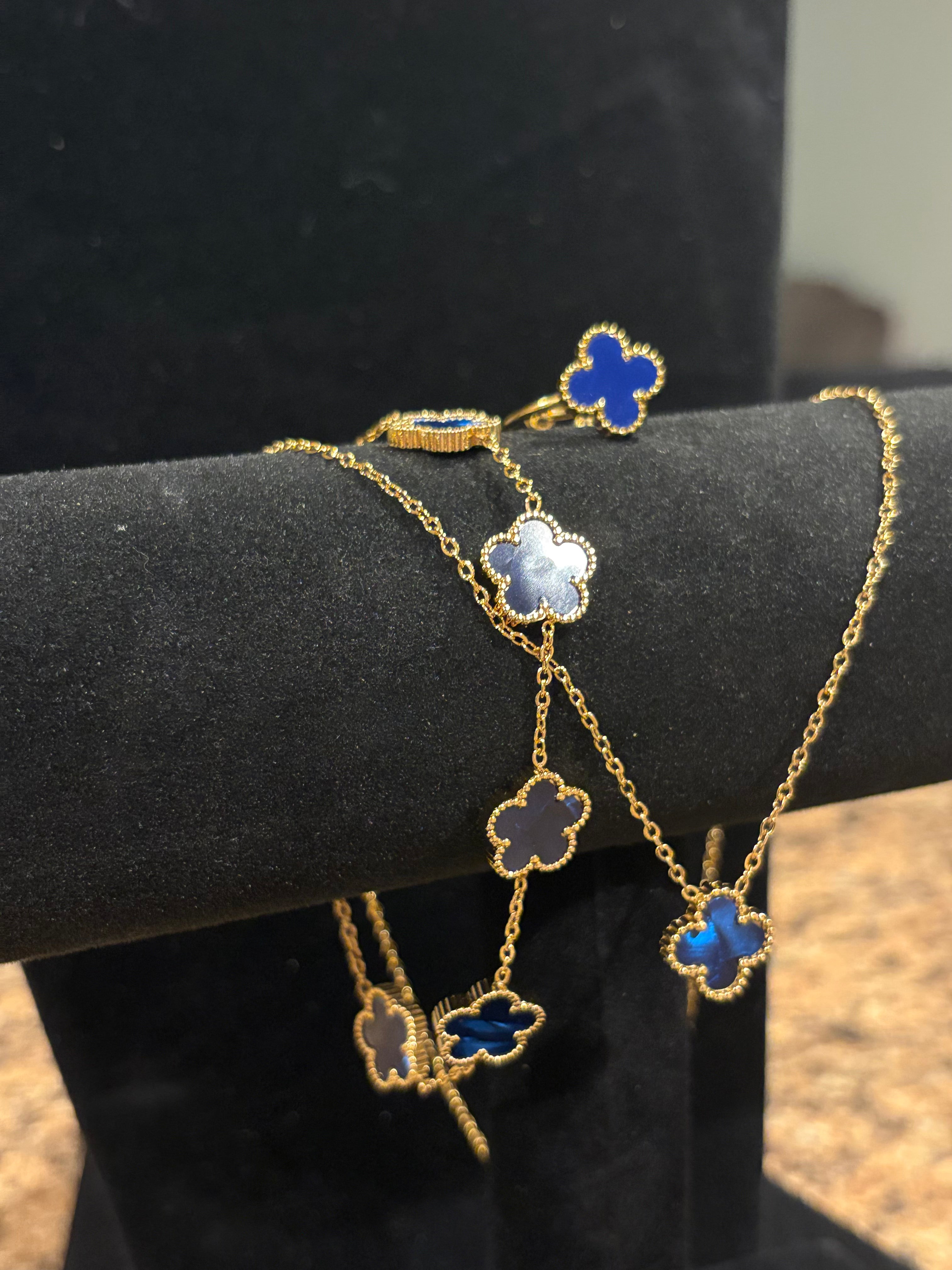 Midnight Elegance: Gold-Plated Dark Blue Clover Set