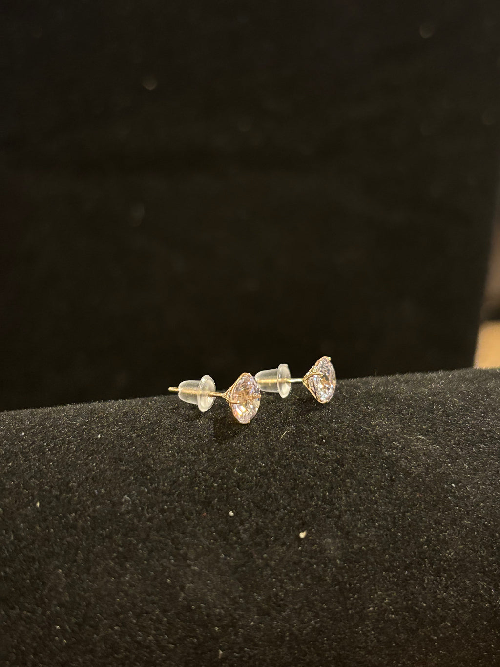Classic Round Cut 14K Gold Earrings Studs